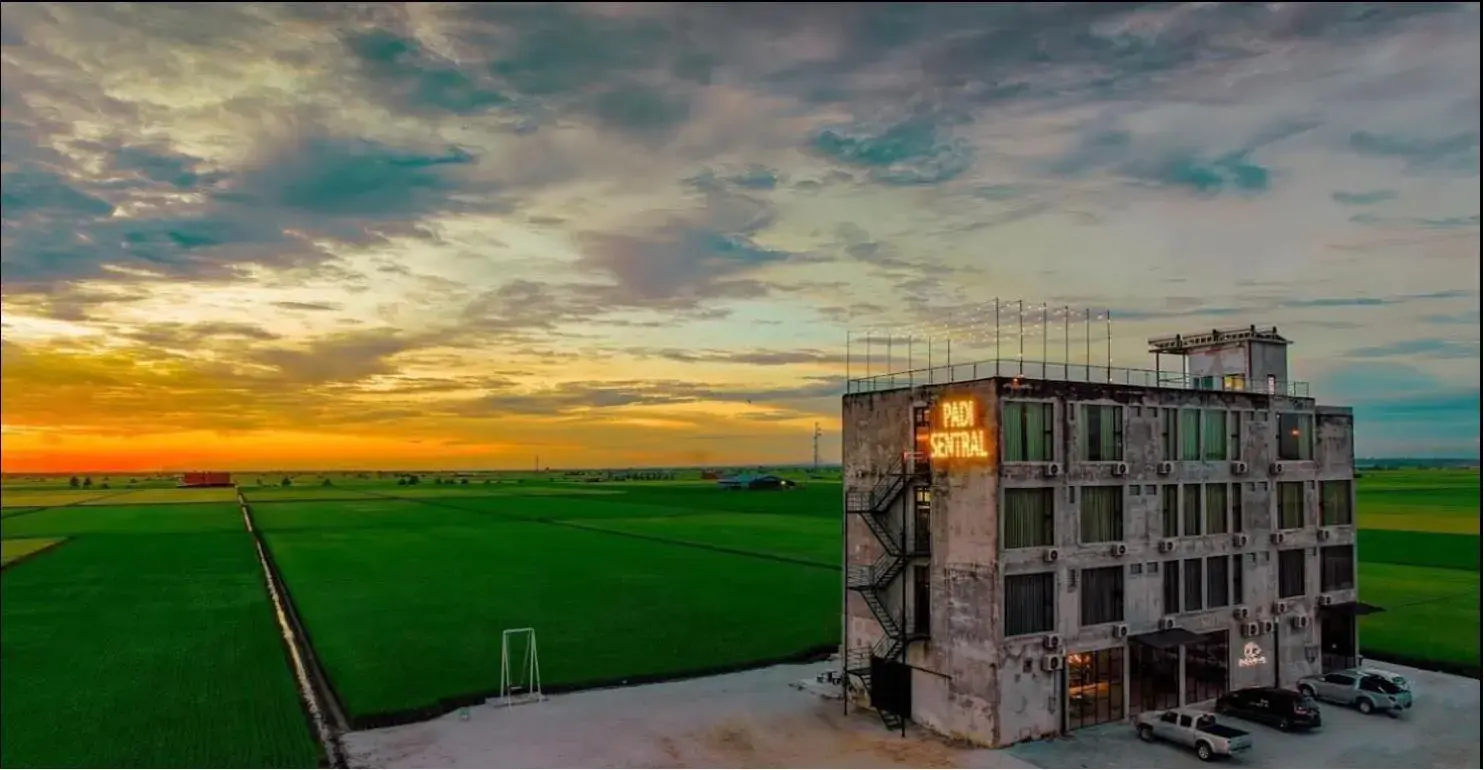 Property building in PADI Sentral @ Sekinchan Property building in PADI Sentral @ Sekinchan