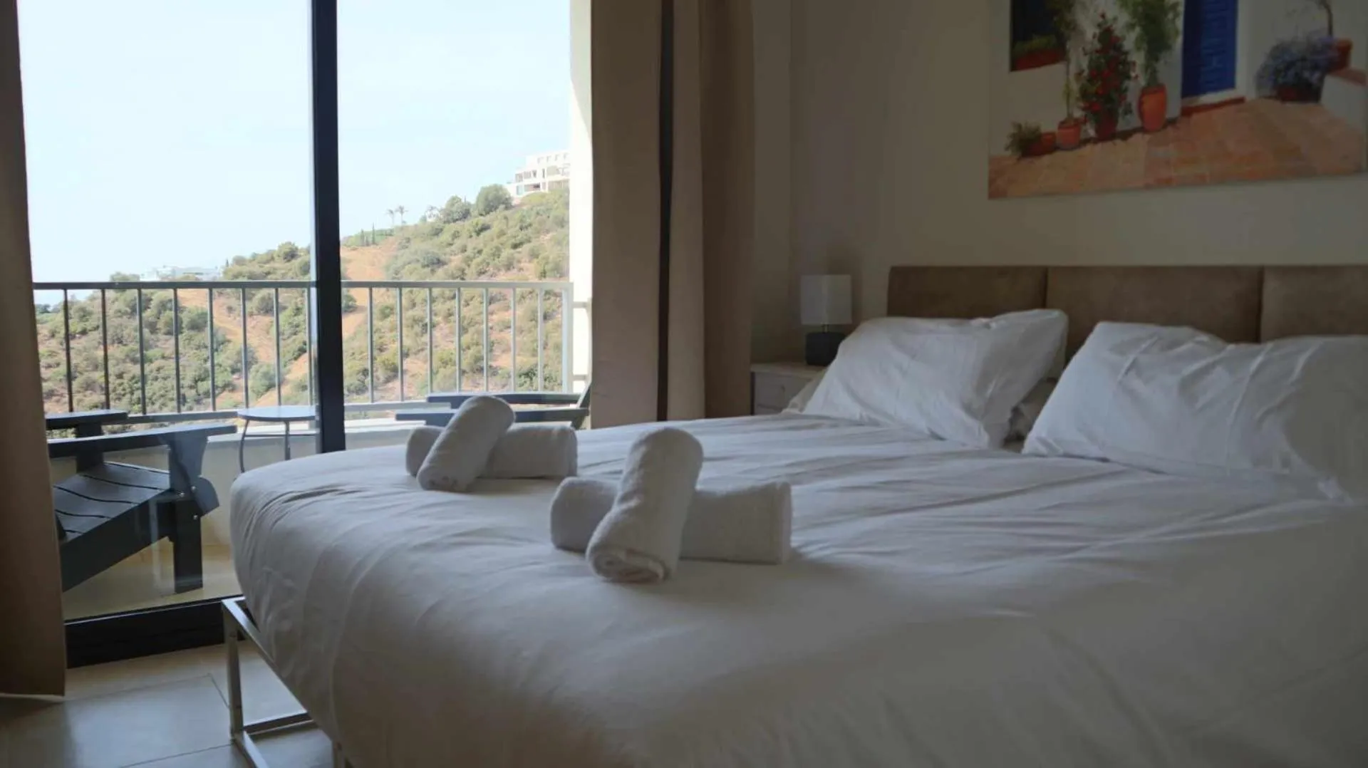 Bed in Marbella Resort, Samara. By Houselogy
