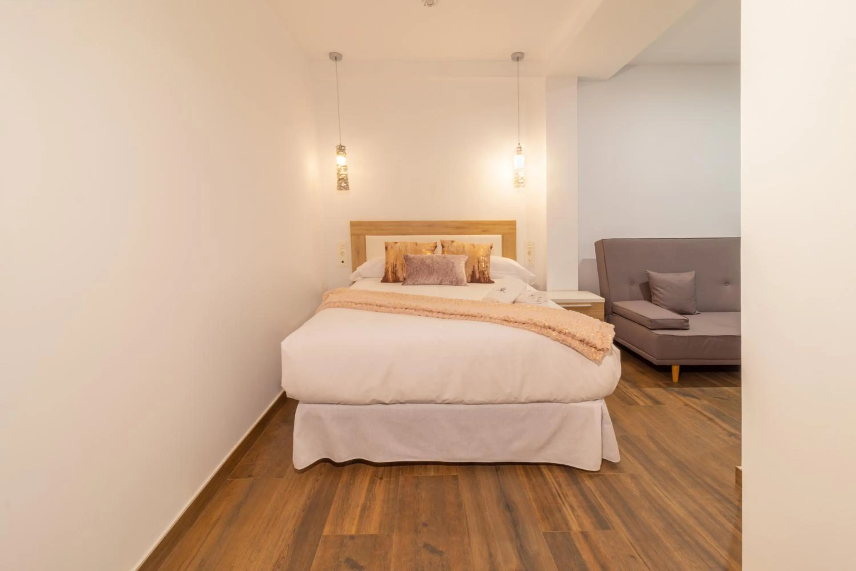 Bed in Hotel Reina Aixa