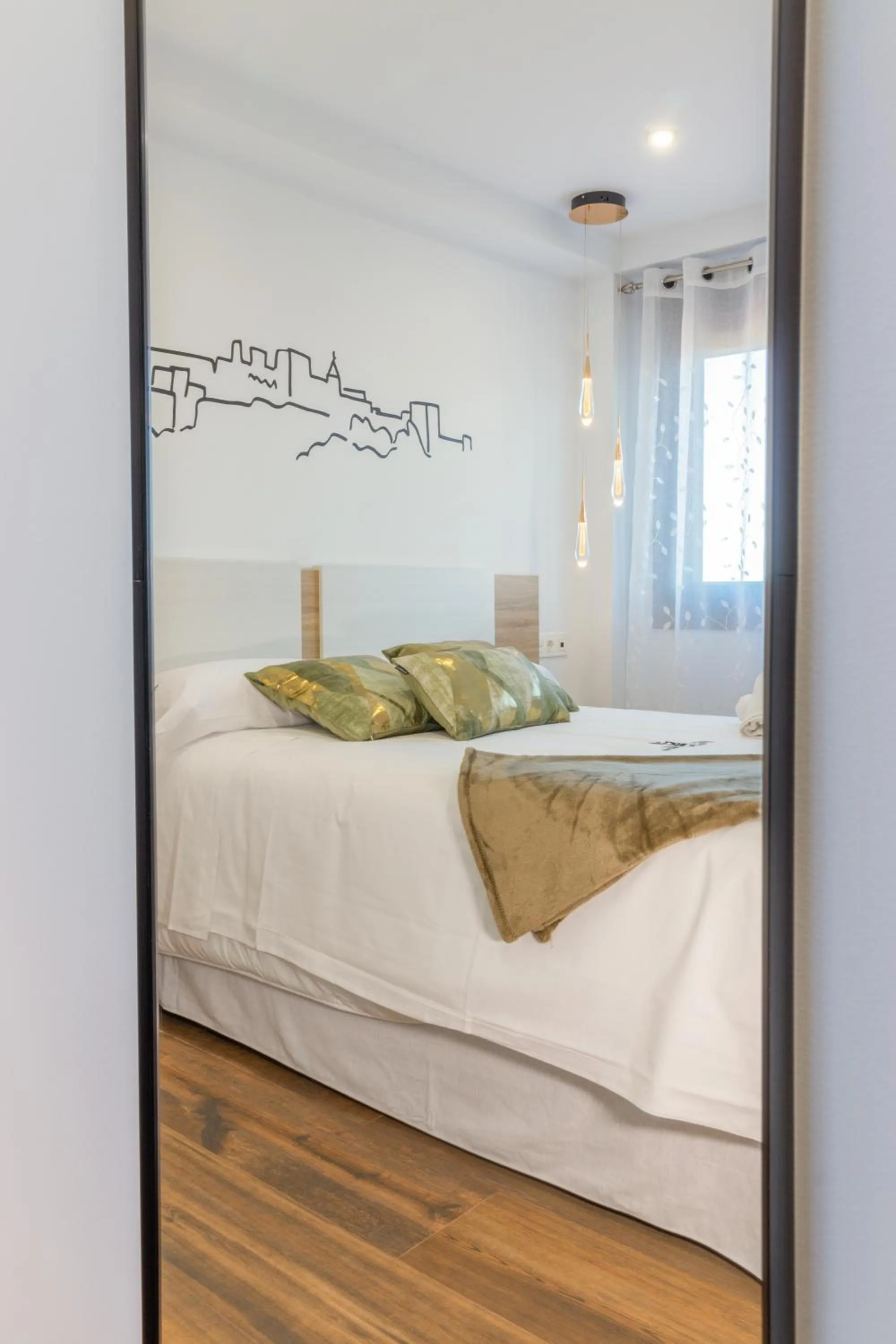 Bed in Hotel Reina Aixa