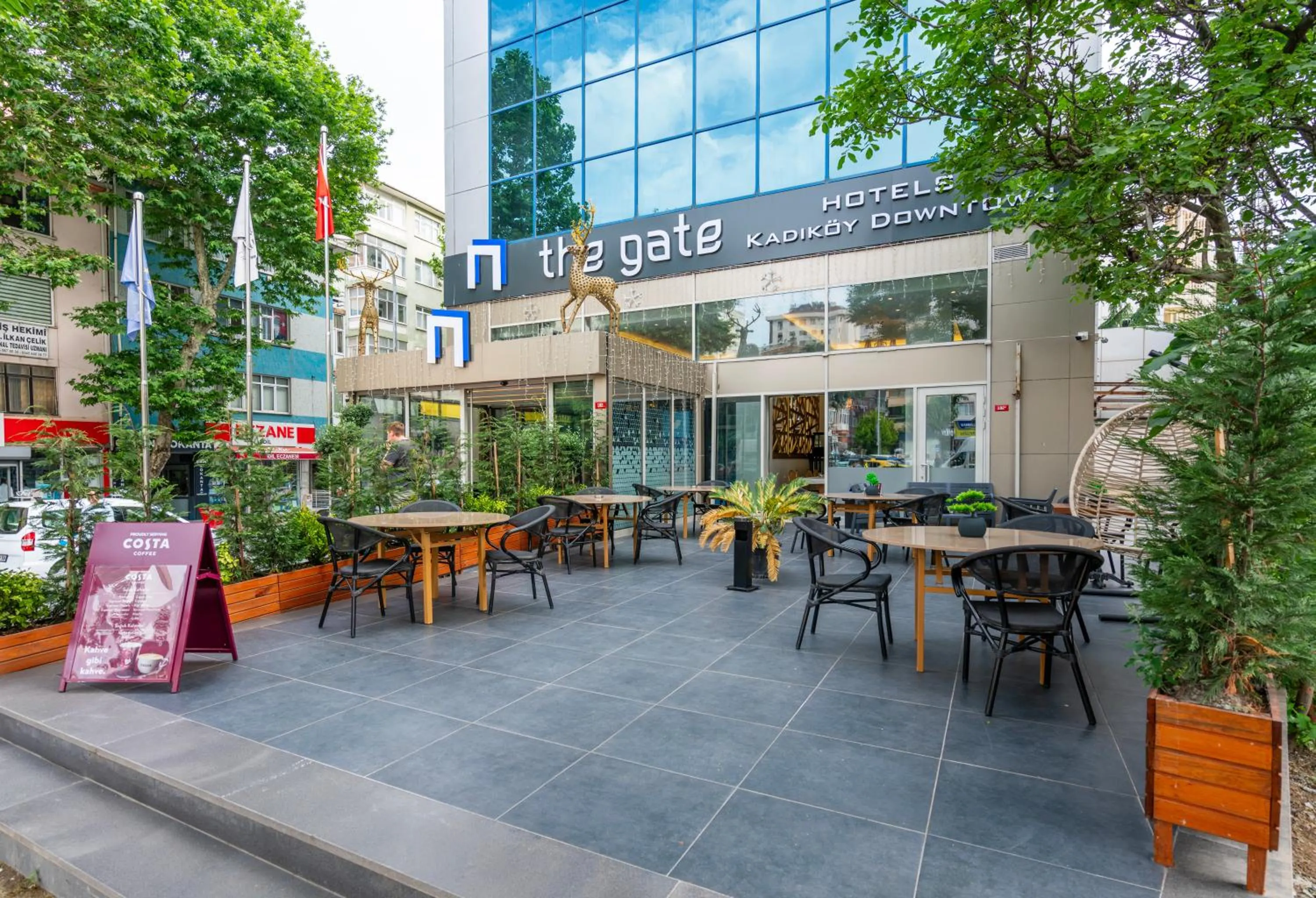 Garden in The Gate Kadıköy Downtown