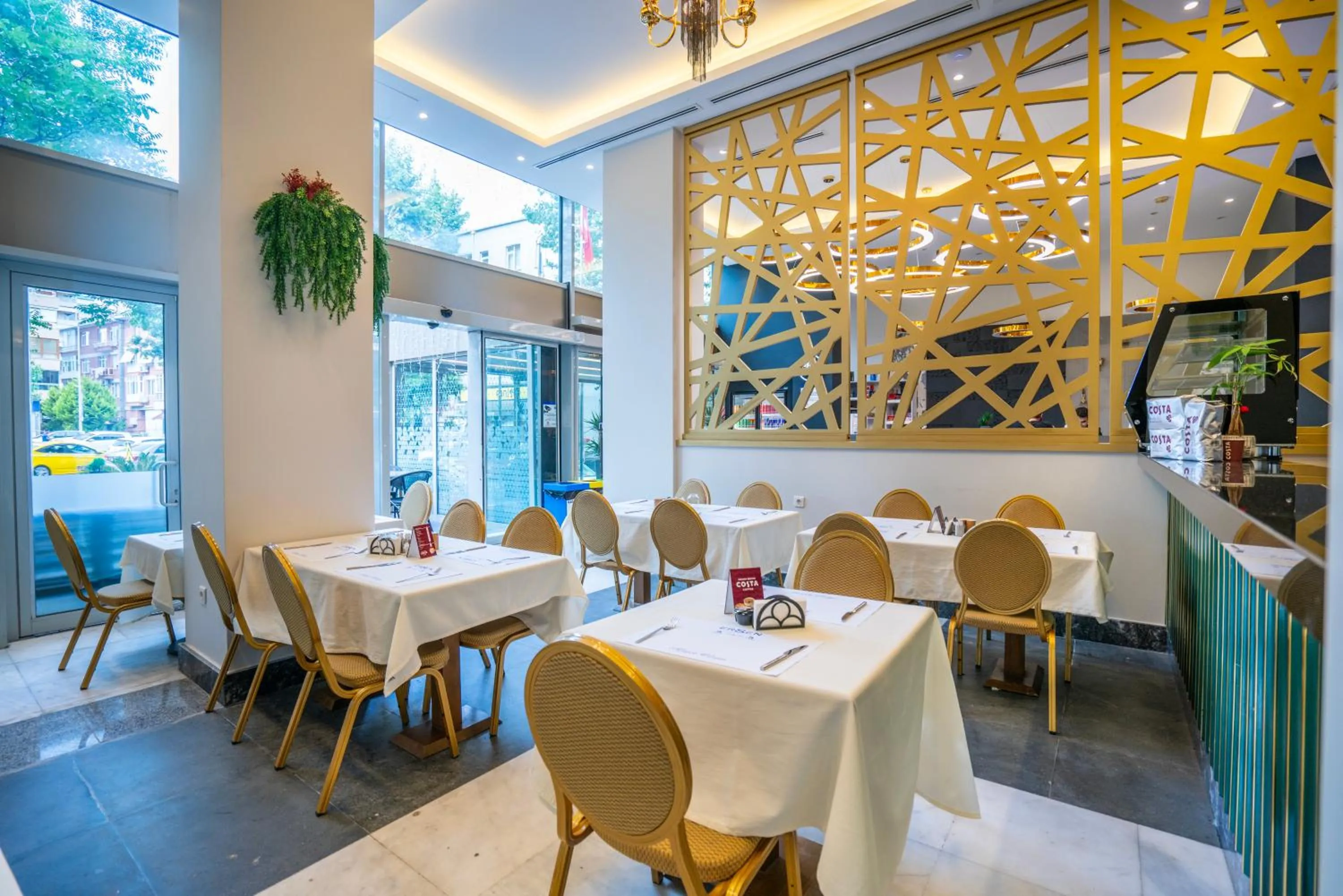 Restaurant/places to eat in The Gate Kadıköy Downtown