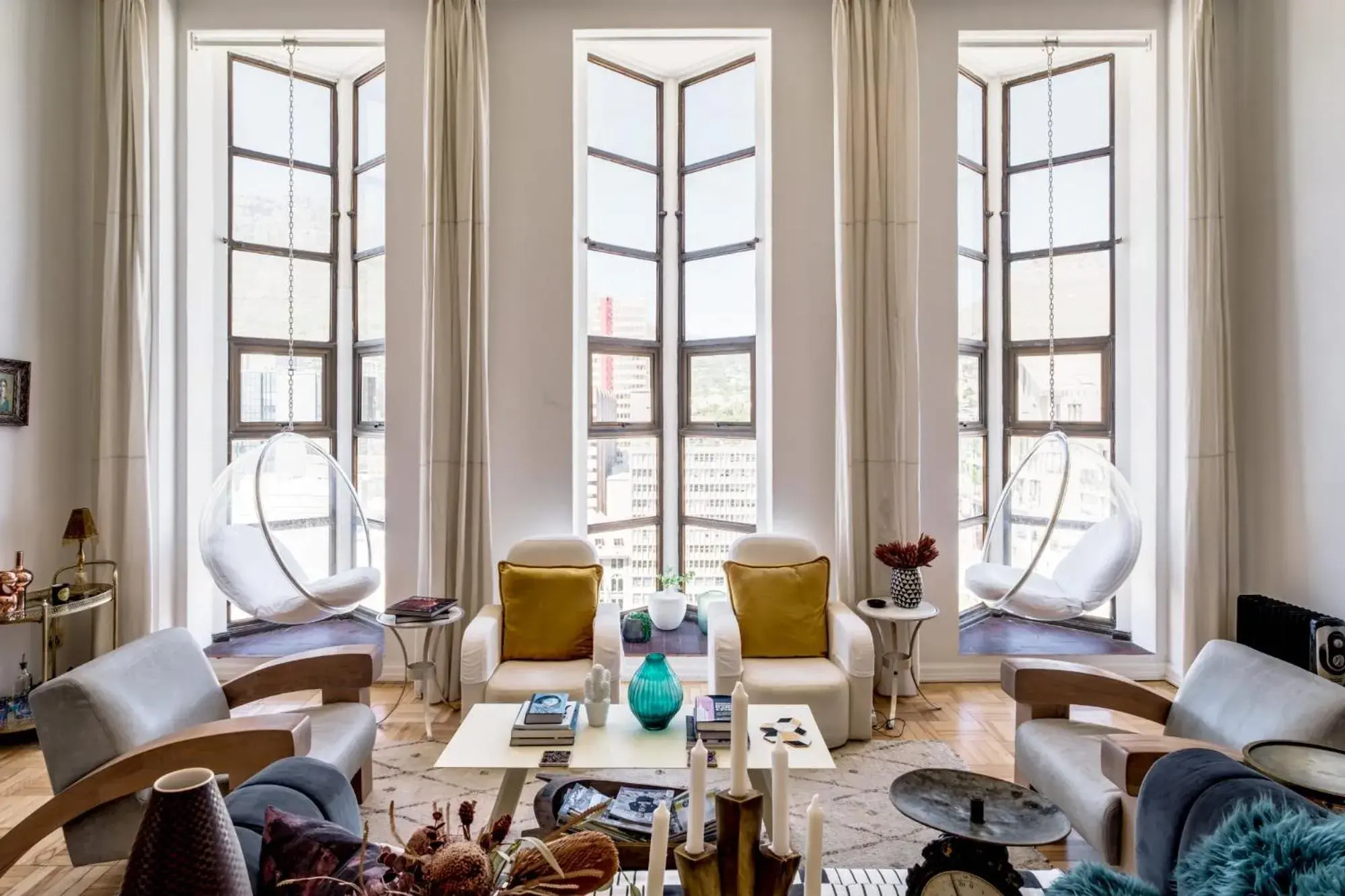 Splendid Art Deco Loft in the Heart of Cape Town Splendid Art Deco Loft in the Heart of Cape Town