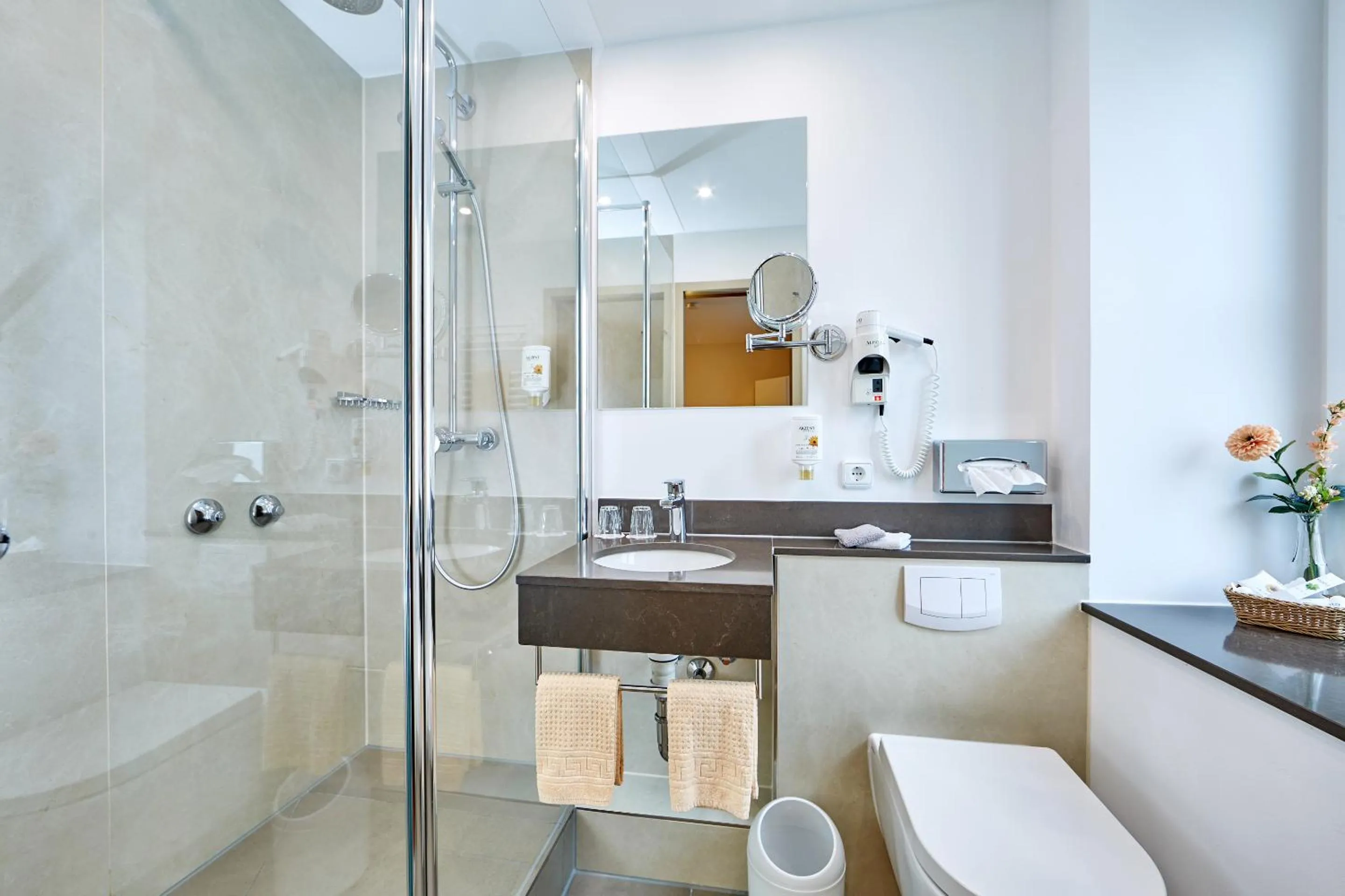 Bathroom in Zum Turm - Apartments und Gästezimmer