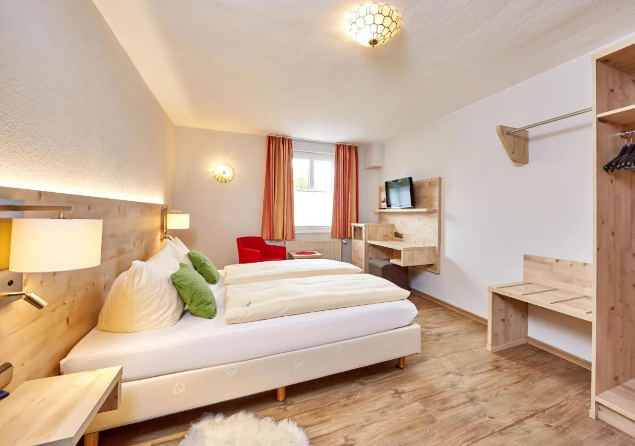 Bedroom, Bed in Zum Turm - Apartments und Gästezimmer