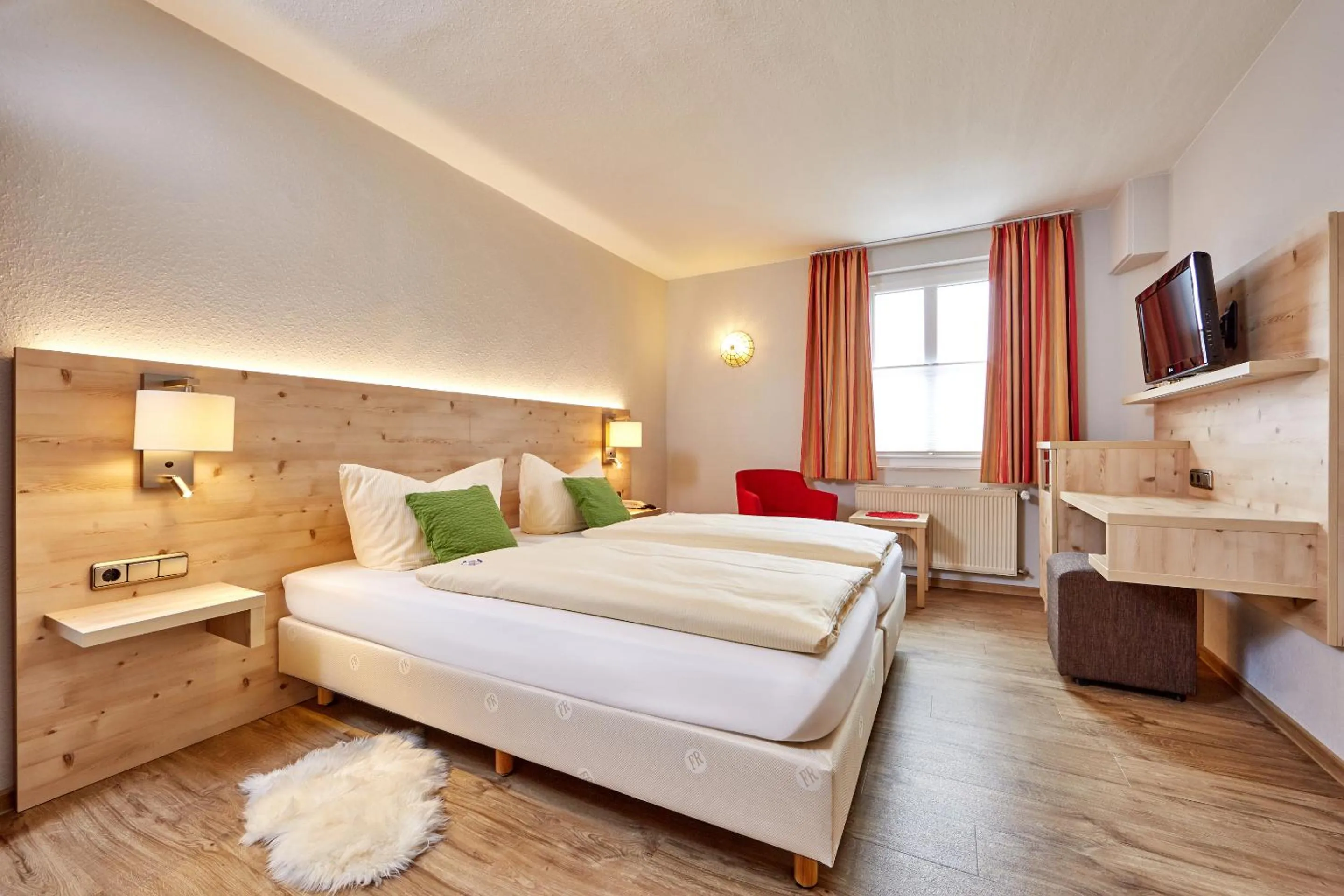 Bedroom, Bed in Zum Turm - Apartments und Gästezimmer