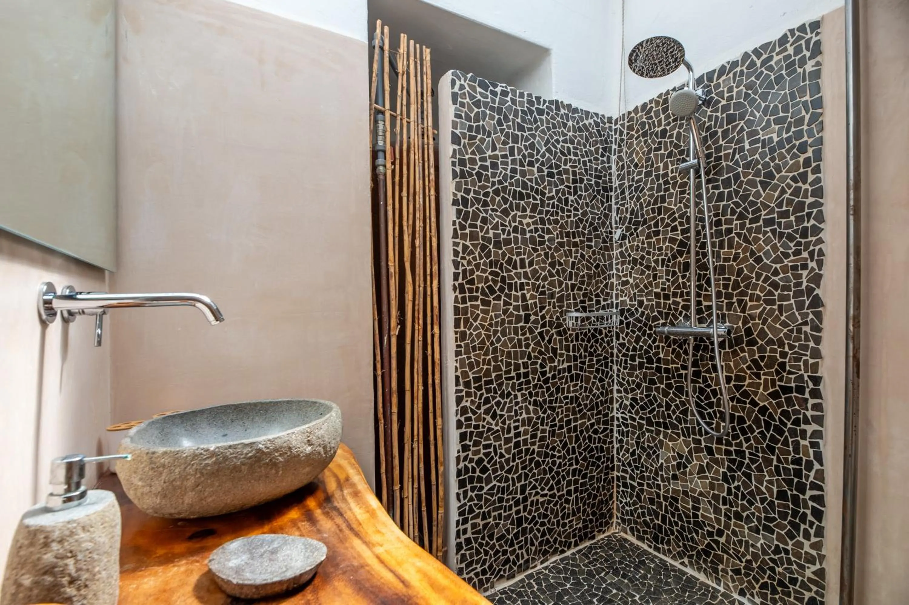 Bathroom in Sa Paret Nova