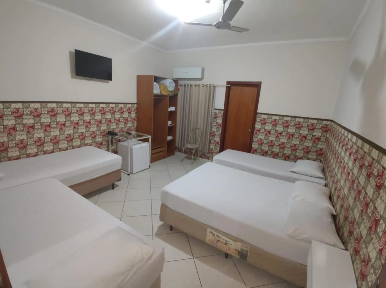 TV and multimedia, Bed in RUBY HOSPEDAGENS