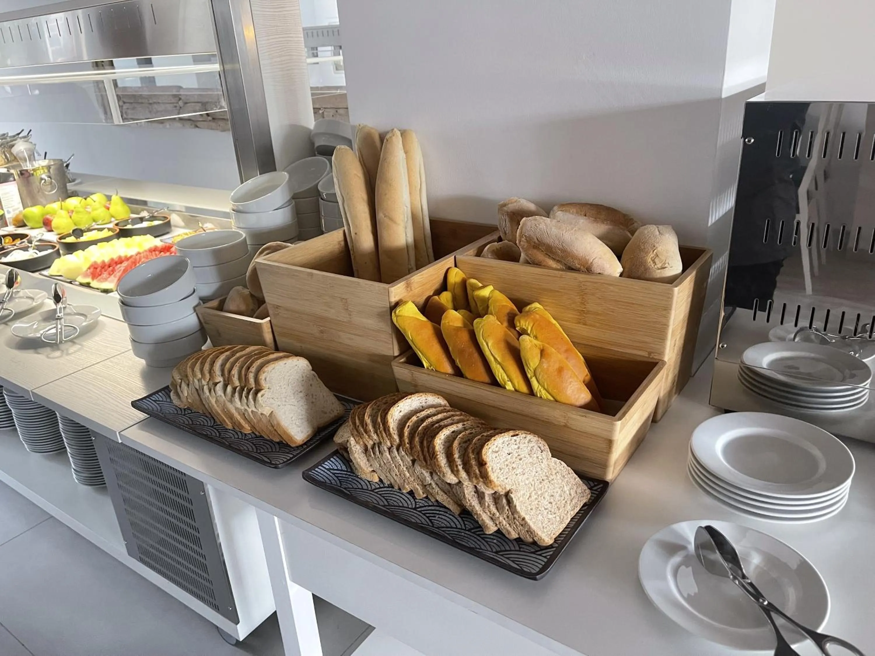 Breakfast in Oasis White Hotel