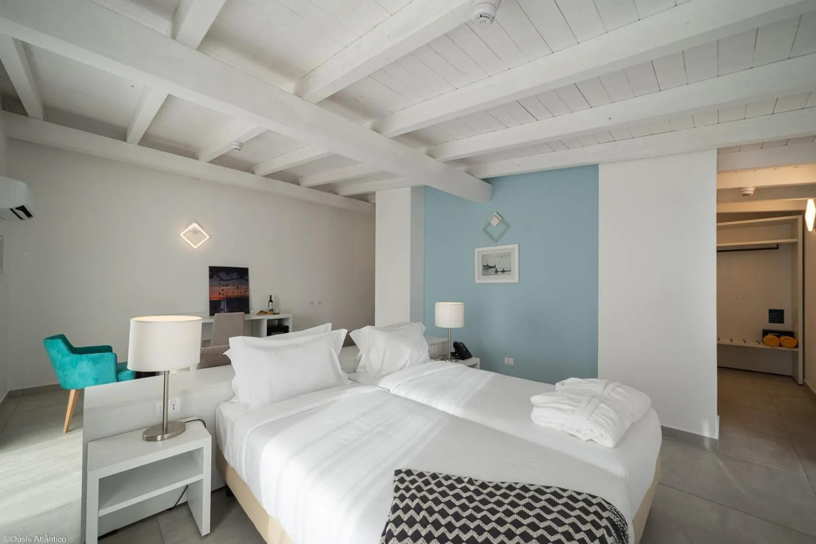 Bedroom, Bed in Oasis White Hotel