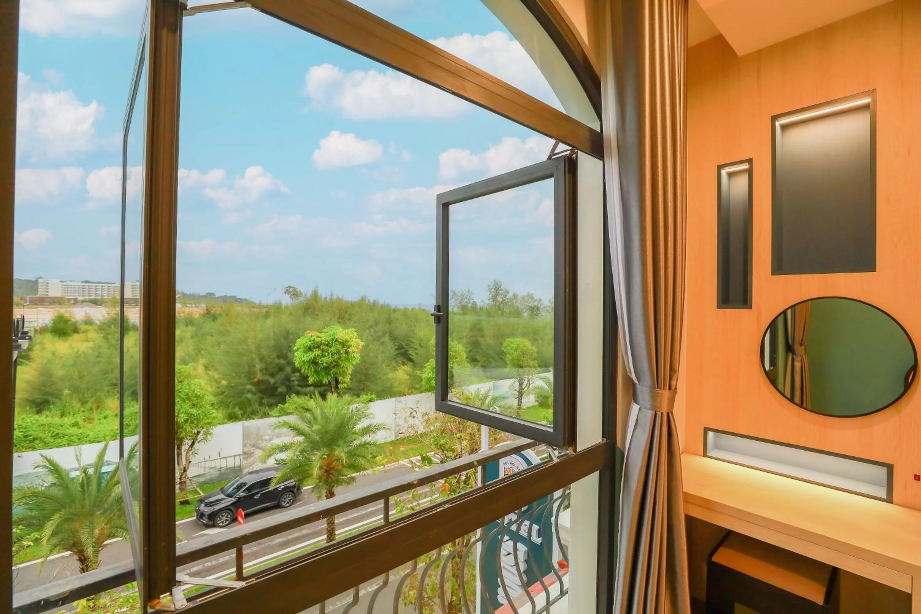 The Sol Grand World Phu Quoc