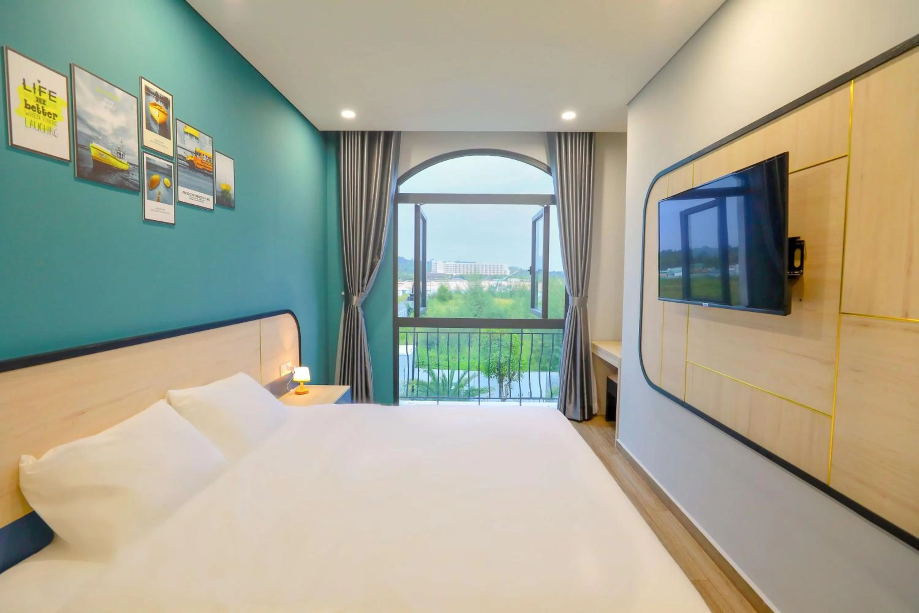 Bed in The Sol Grand World Phu Quoc