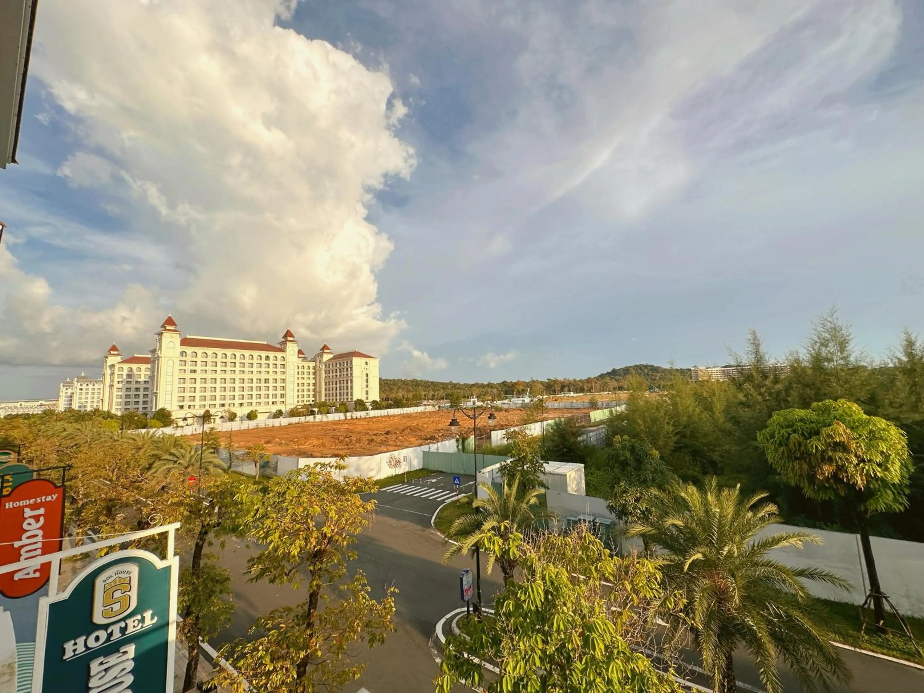 The Sol Grand World Phu Quoc