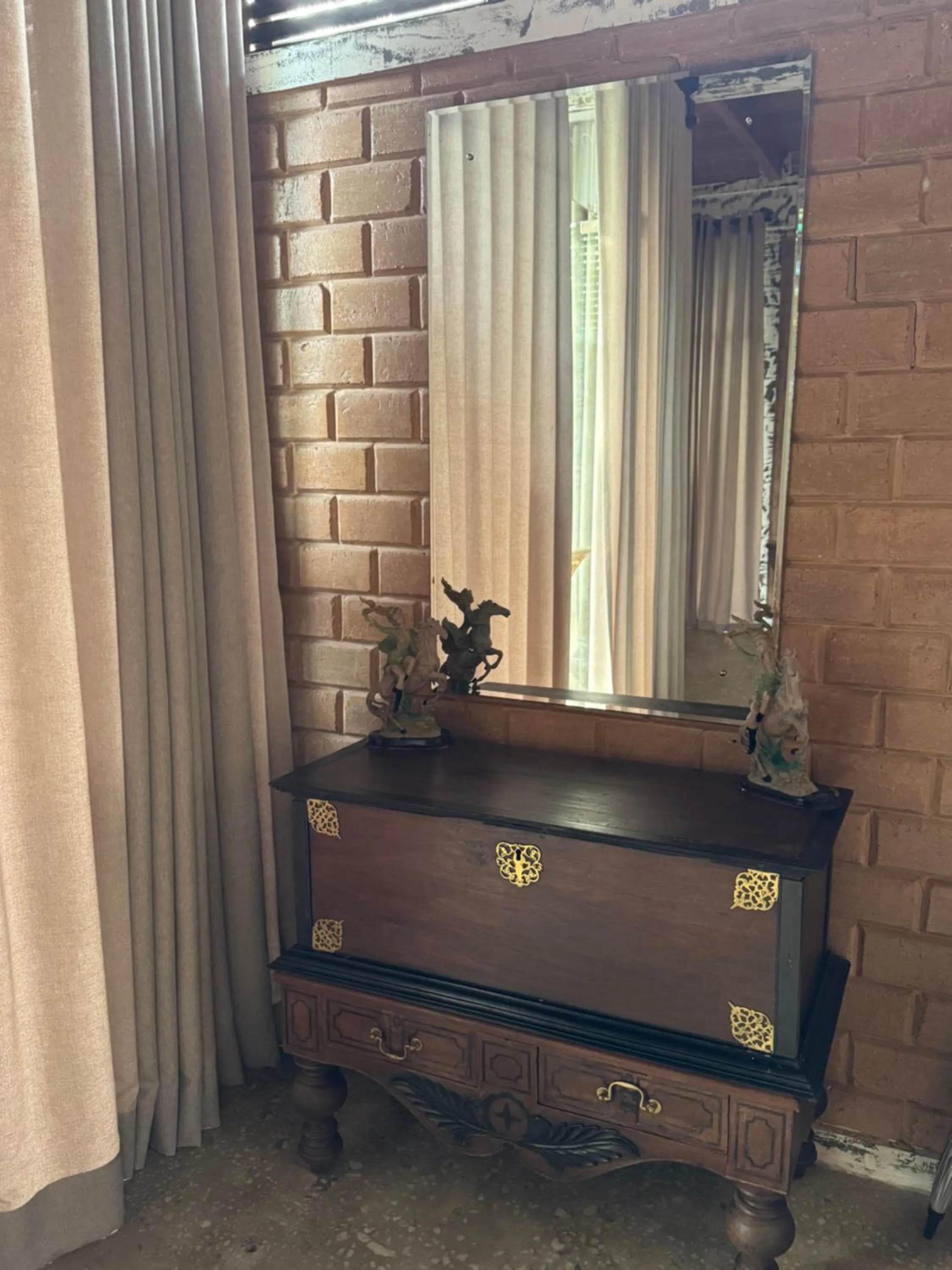 Photo of the whole room in OHEI