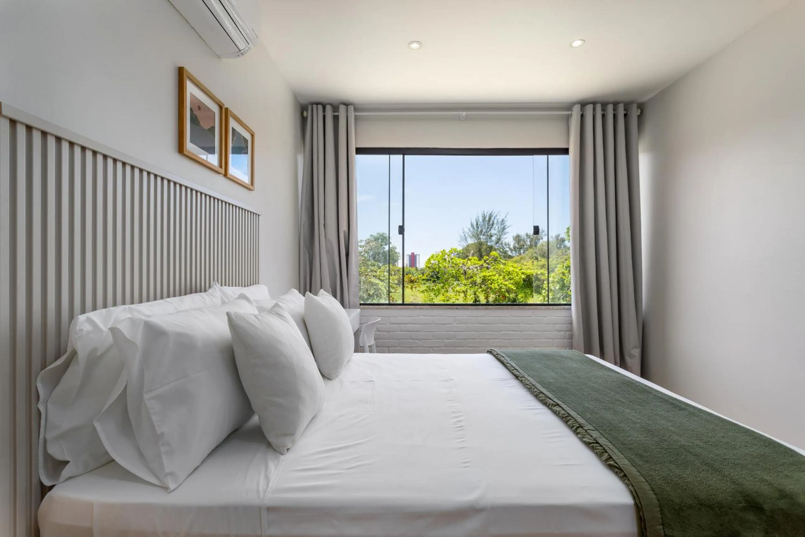 Bed in 2 km da Praia da Alvorada, próximo ao Barra Shopping - AM203