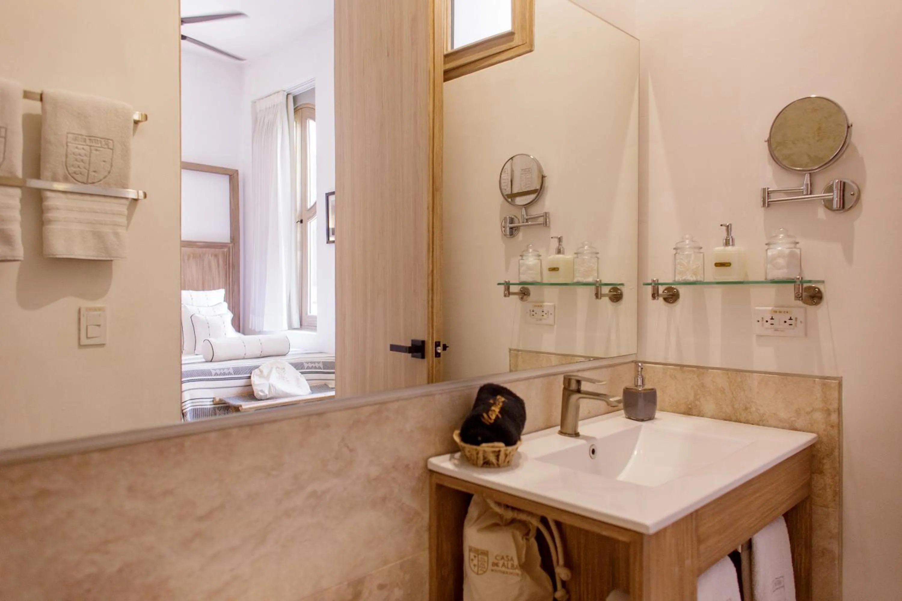 Shower in Sol de Alba Hotel Boutique