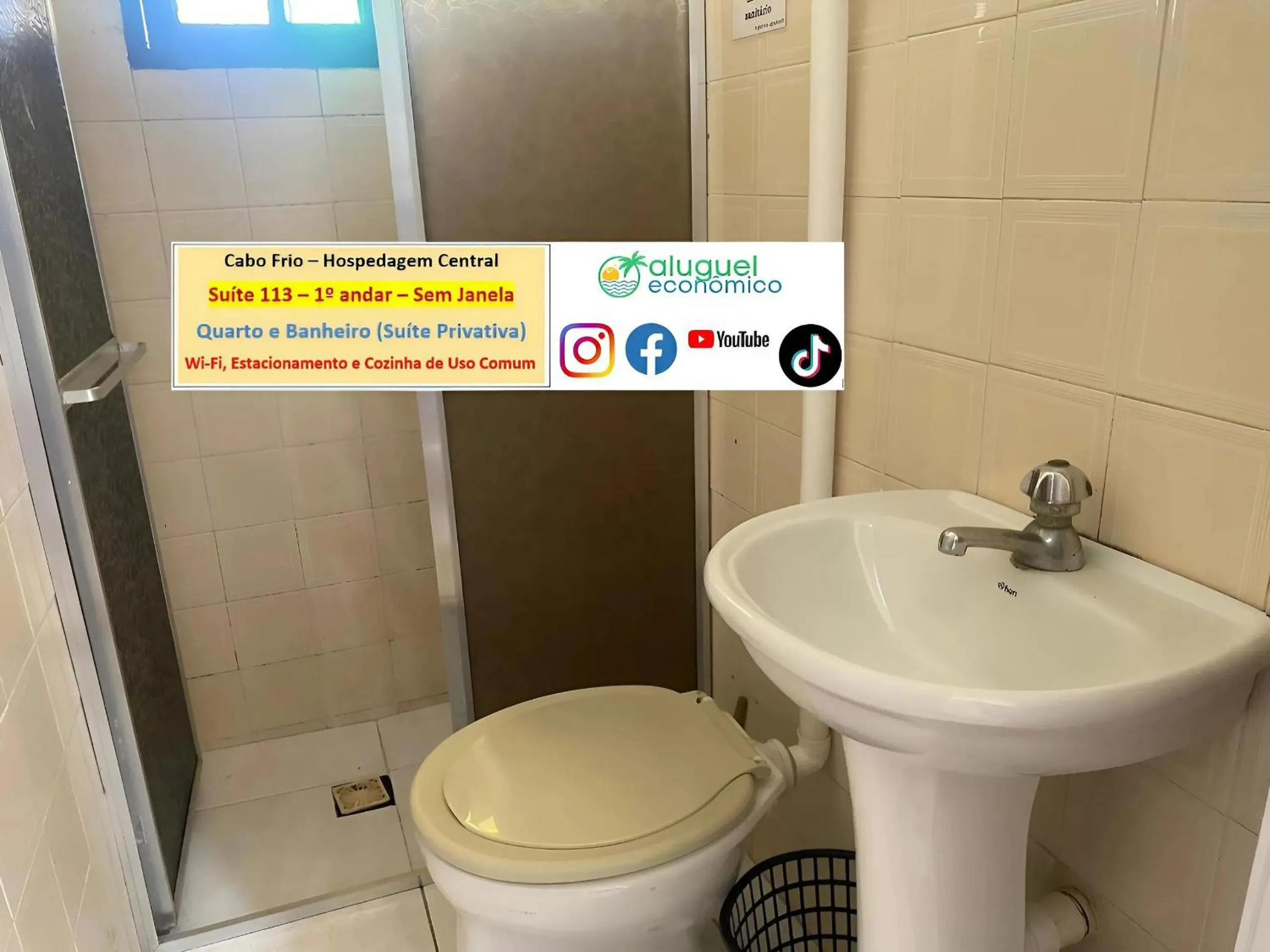 Toilet in Cabo Frio - Hospedagem Central - Aluguel Econômico