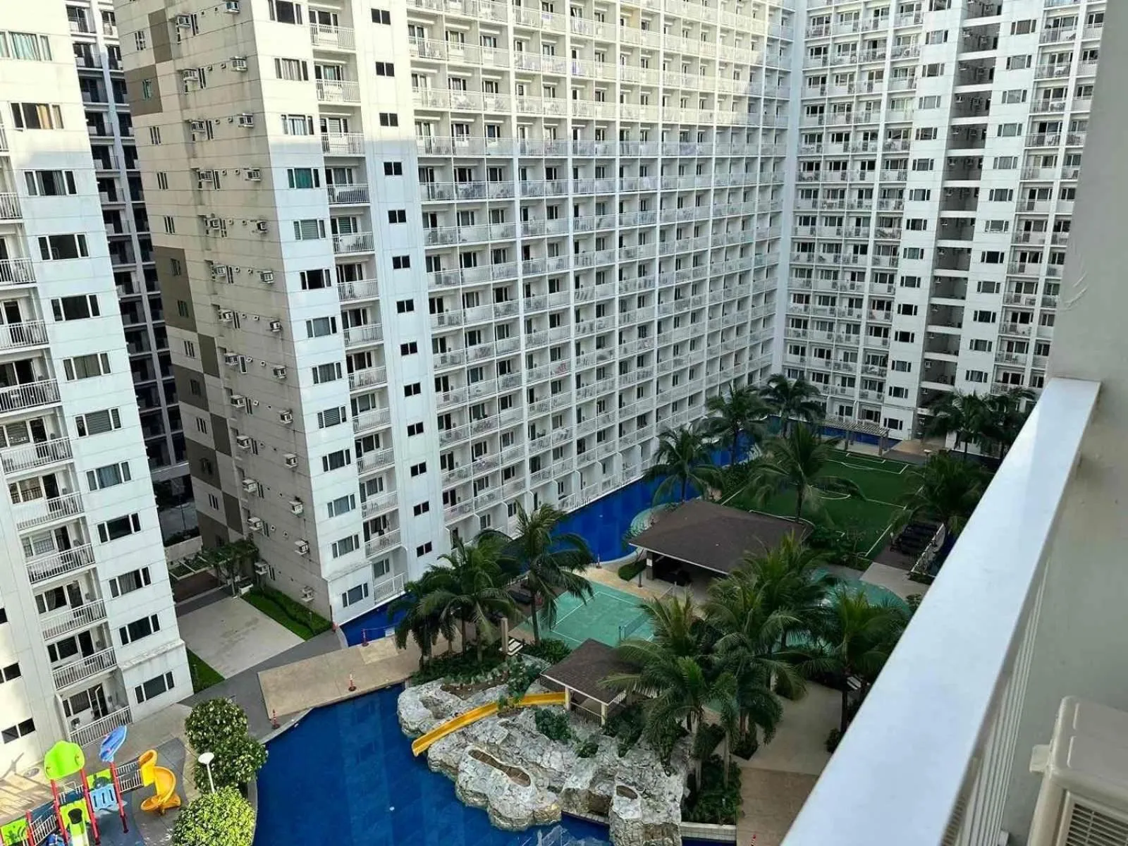 Shore Residence condotel,Pasay city Philippines