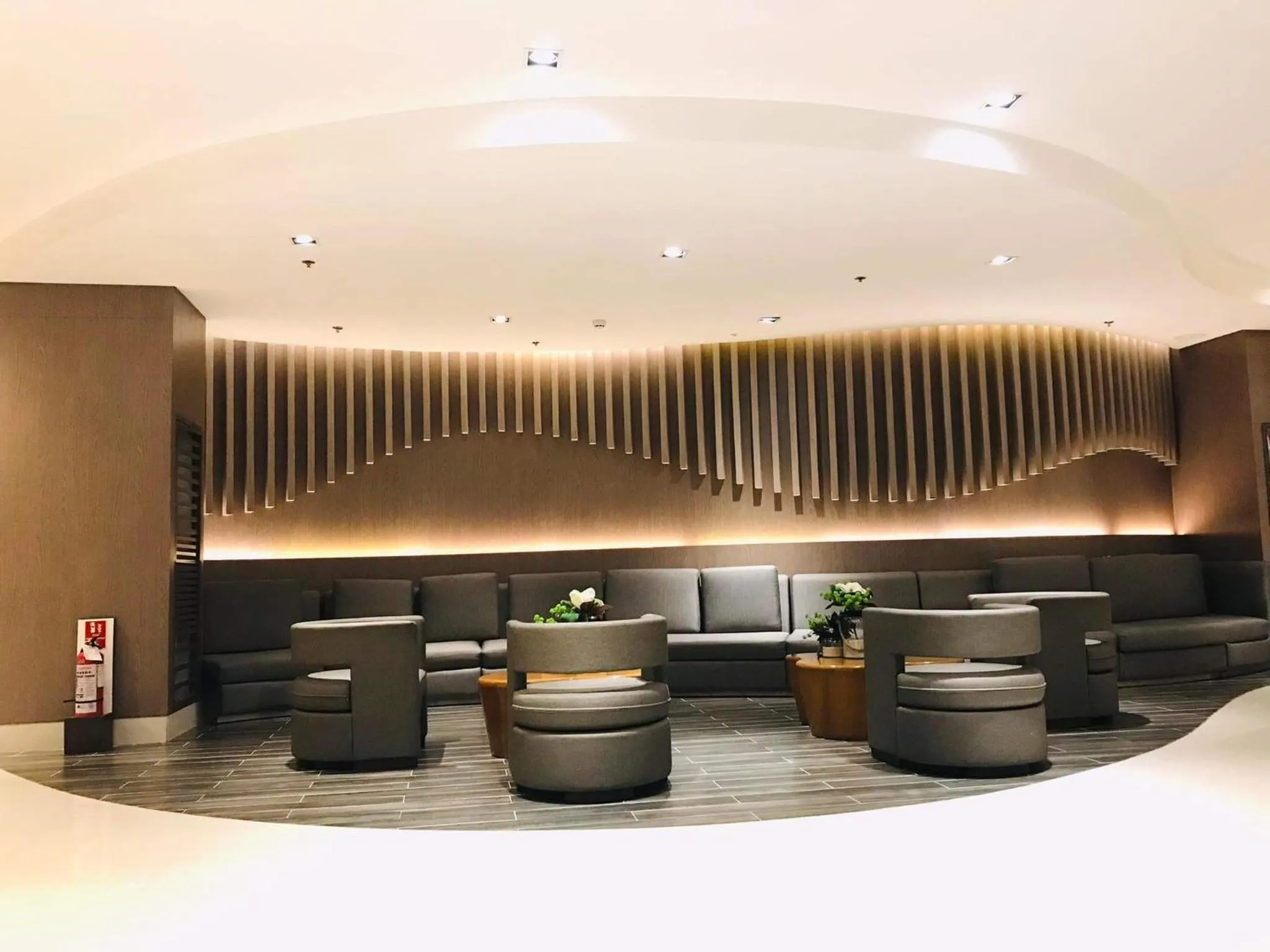 Property building in Shore Residence condotel,Pasay city Philippines