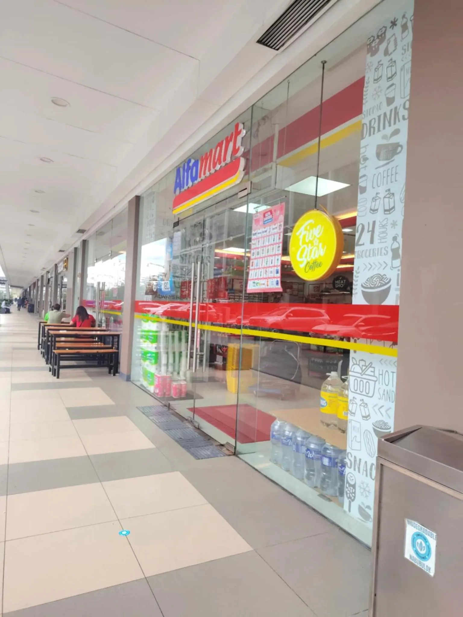 Restaurant/places to eat in Shore Residence condotel,Pasay city Philippines