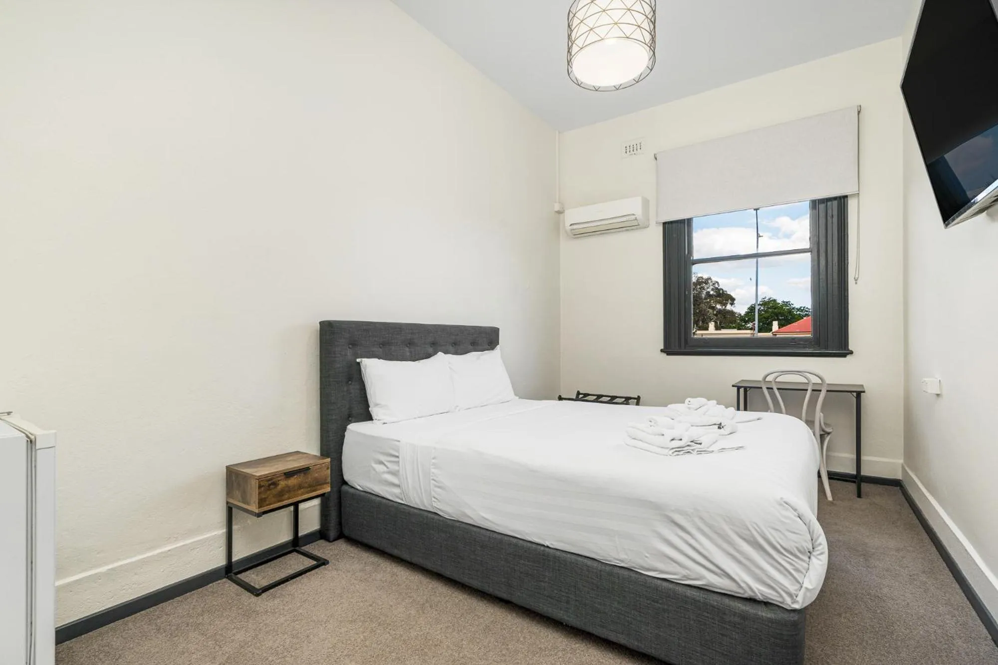 Bed in The Great Western Hotel