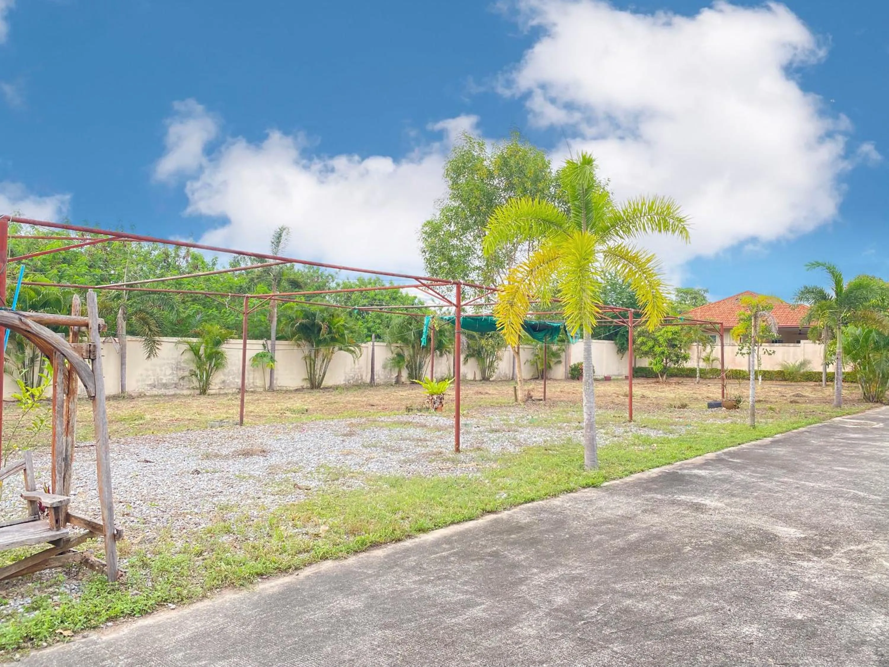 Children play ground in Sunny1 villa Pattaya