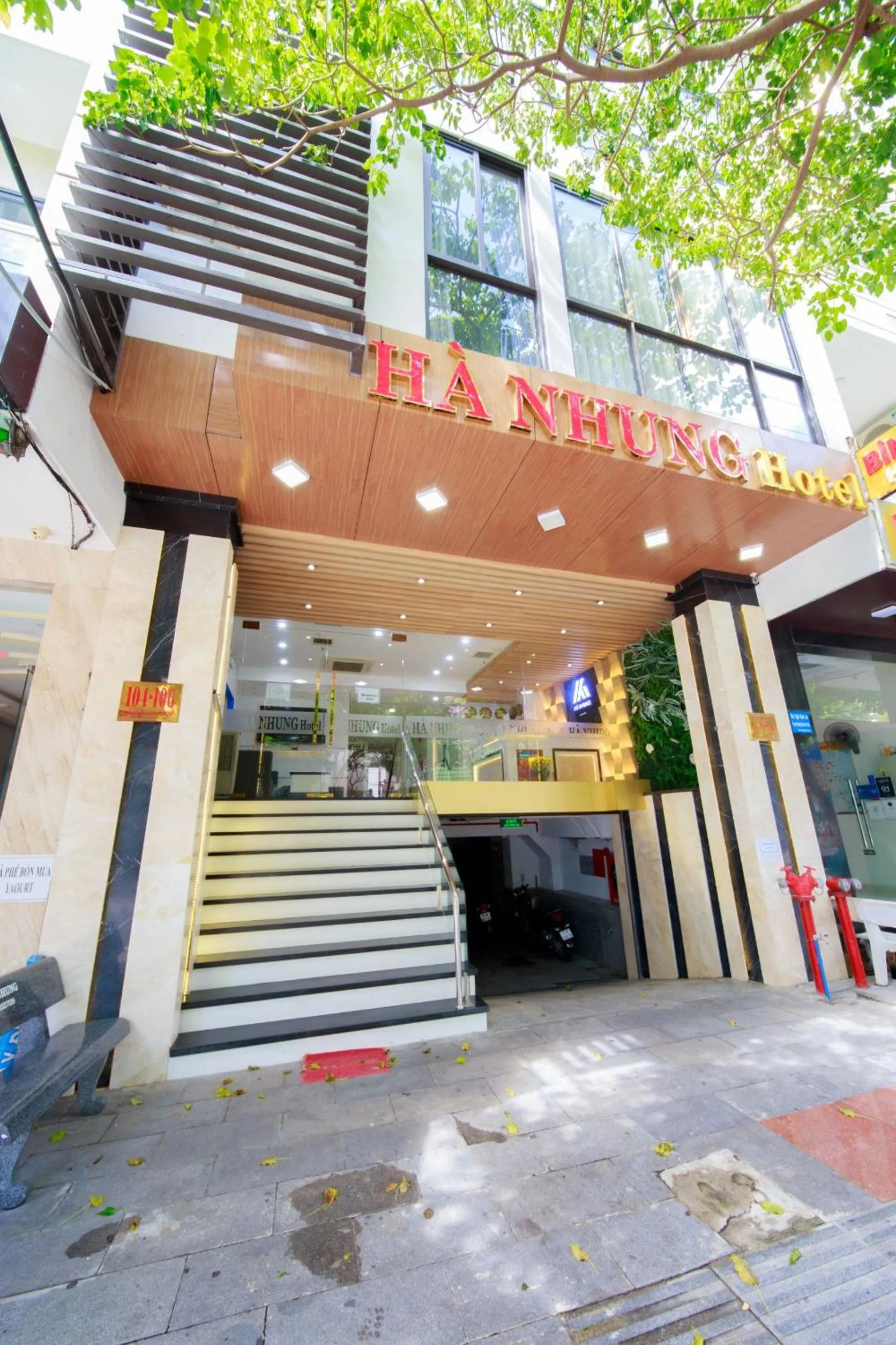 Property building in Ha Nhung Hotel Nha Trang