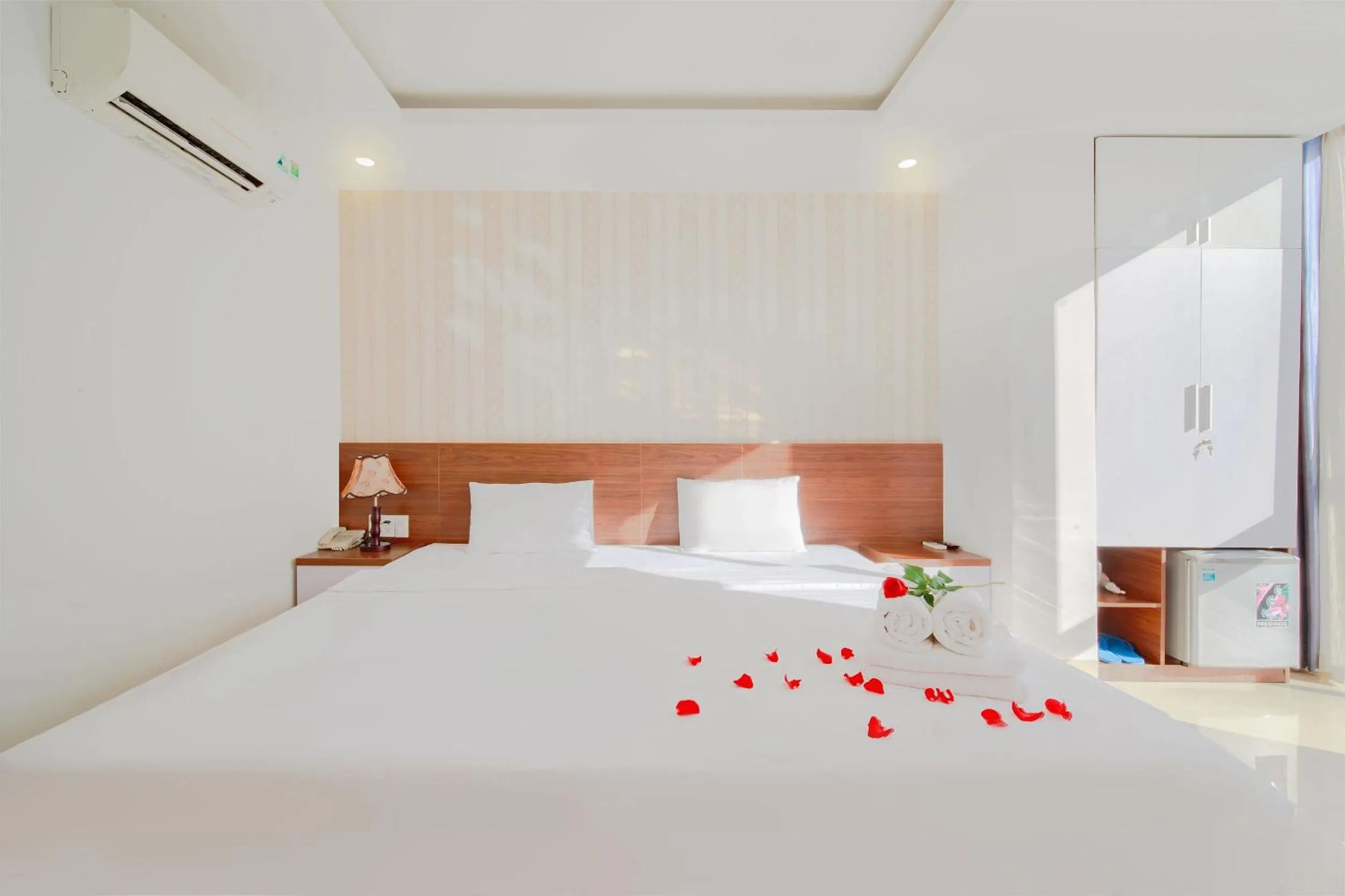 Bedroom, Bed in Ha Nhung Hotel Nha Trang