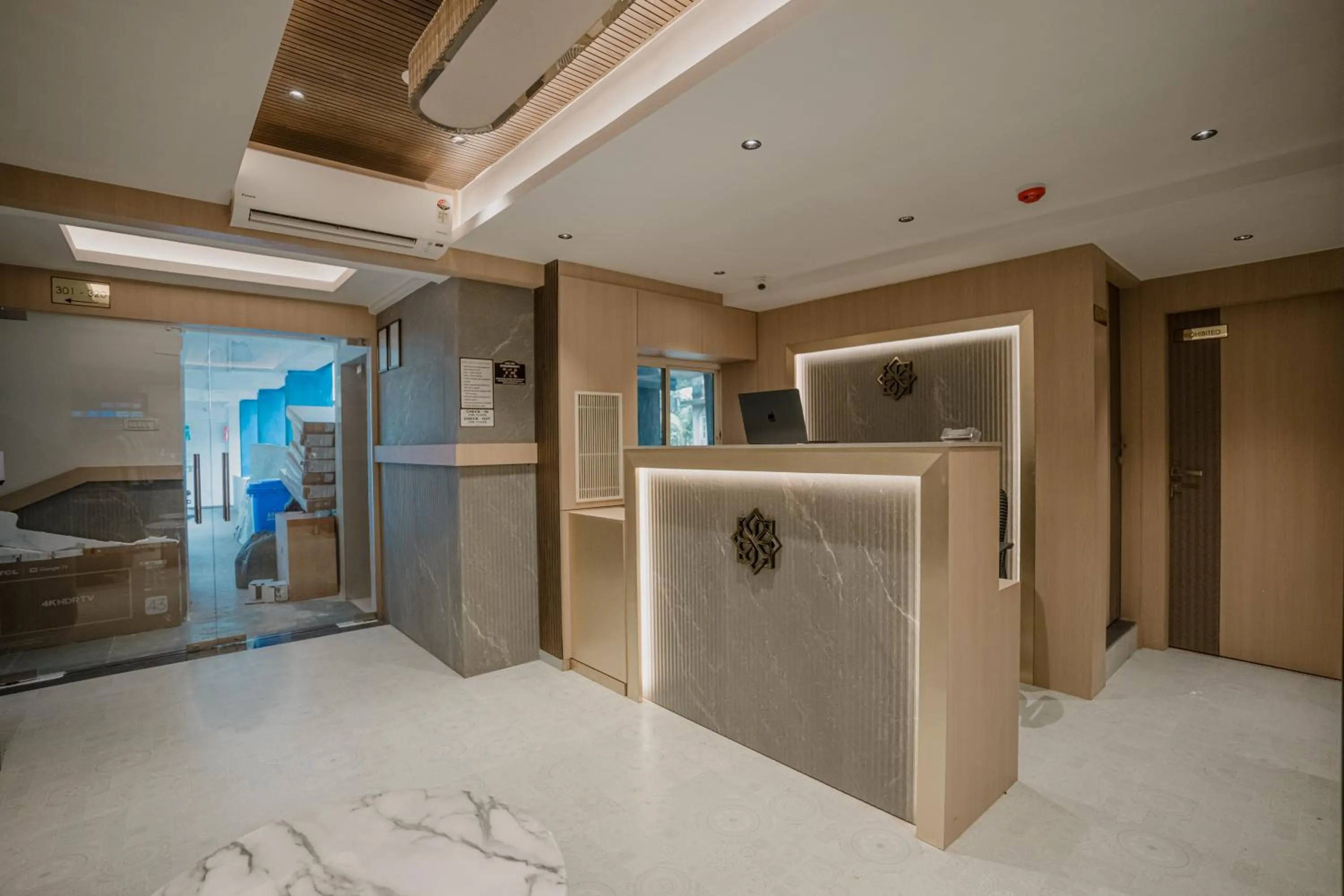 Lobby or reception in Metropolis Business Hotel