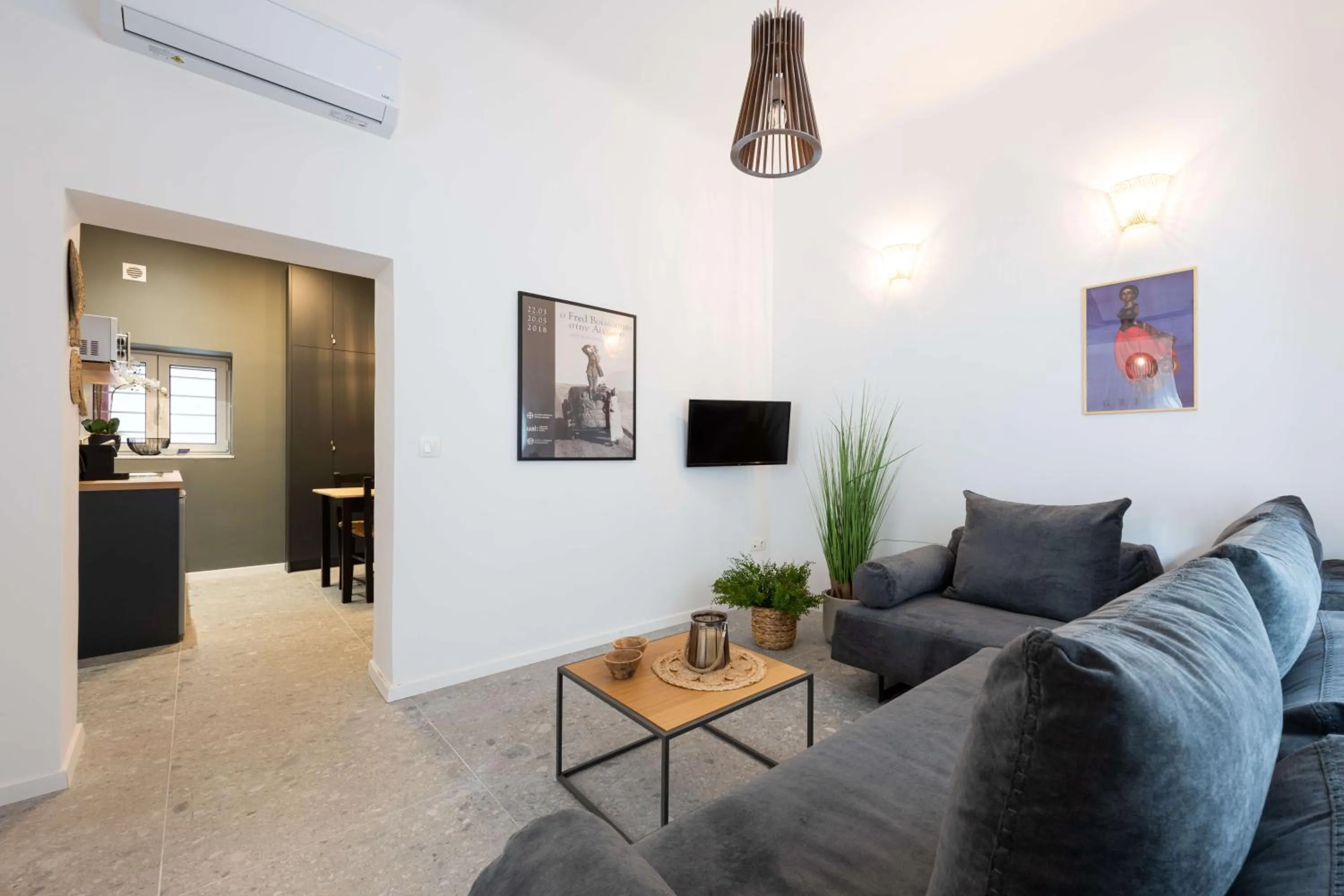 TV and multimedia in Modita Boutique Apartments