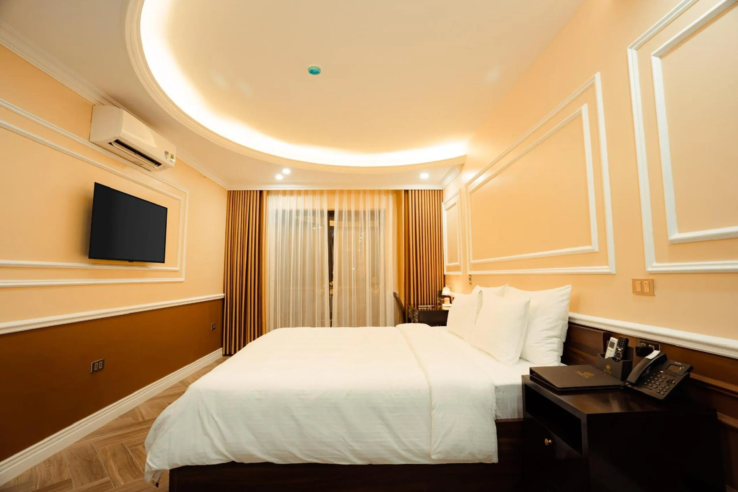 Communal lounge/ TV room, Bed in Dolce Mia Home Ninh Bình