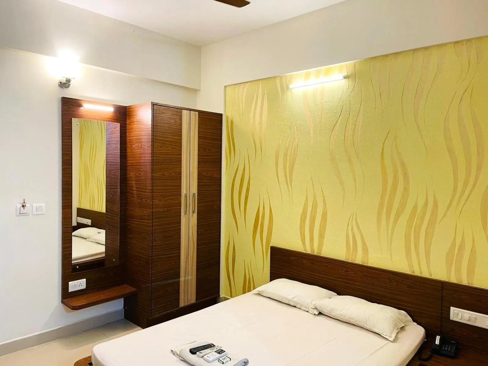 Bedroom in Hotel Radha