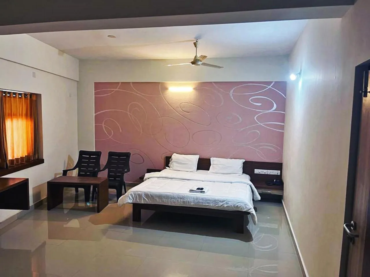 Bedroom in Hotel Radha