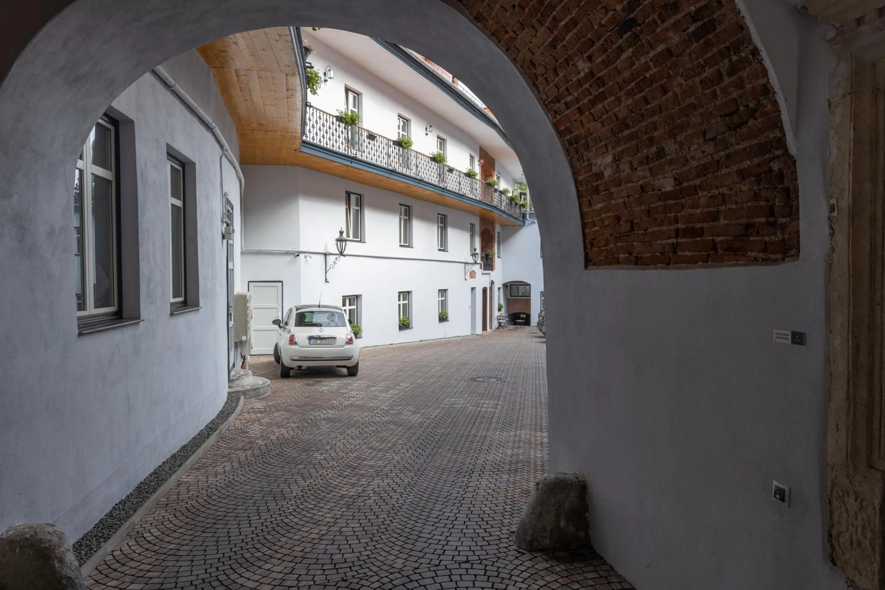 Inner courtyard view in MAGISTER seven