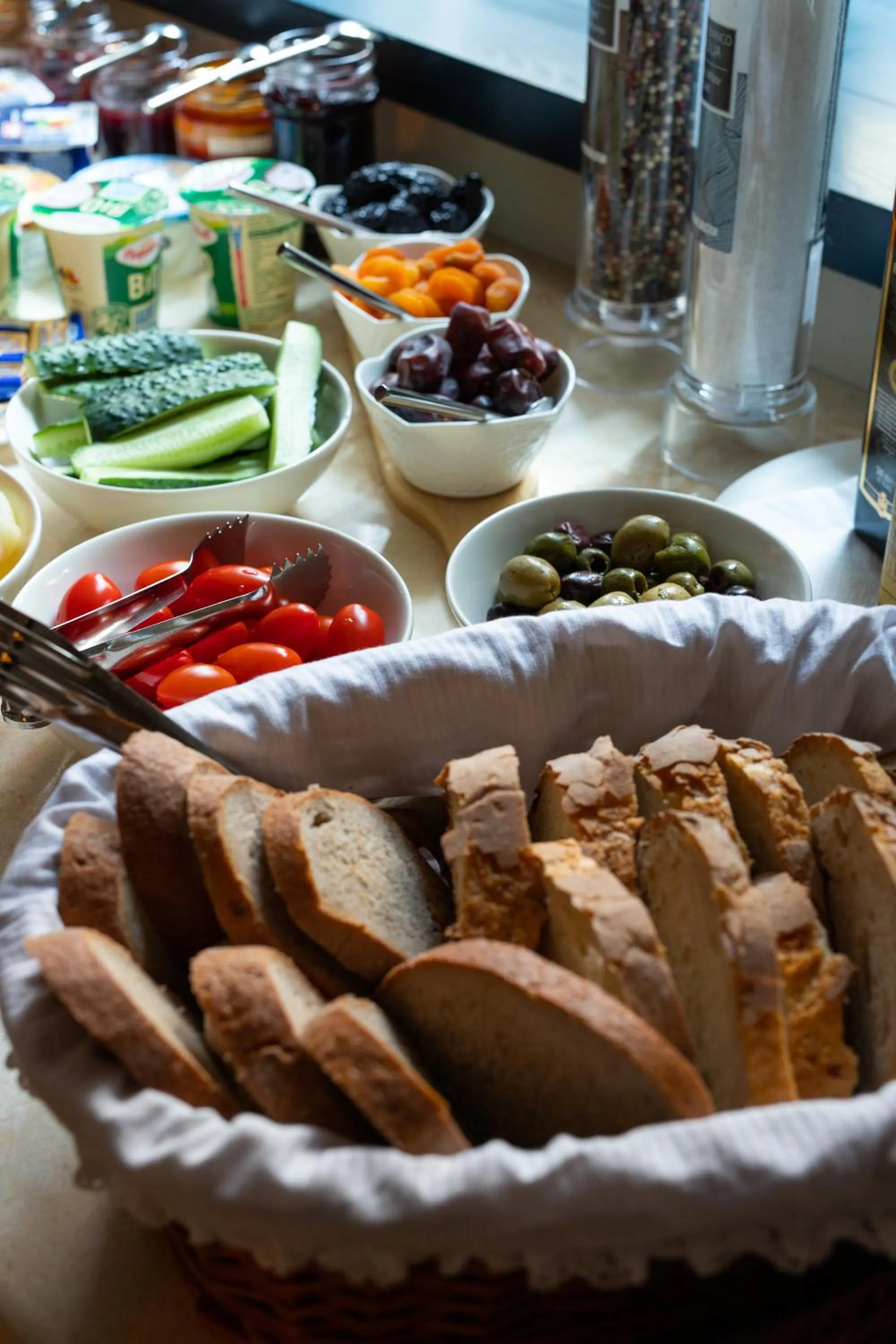 Buffet breakfast in MAGISTER seven