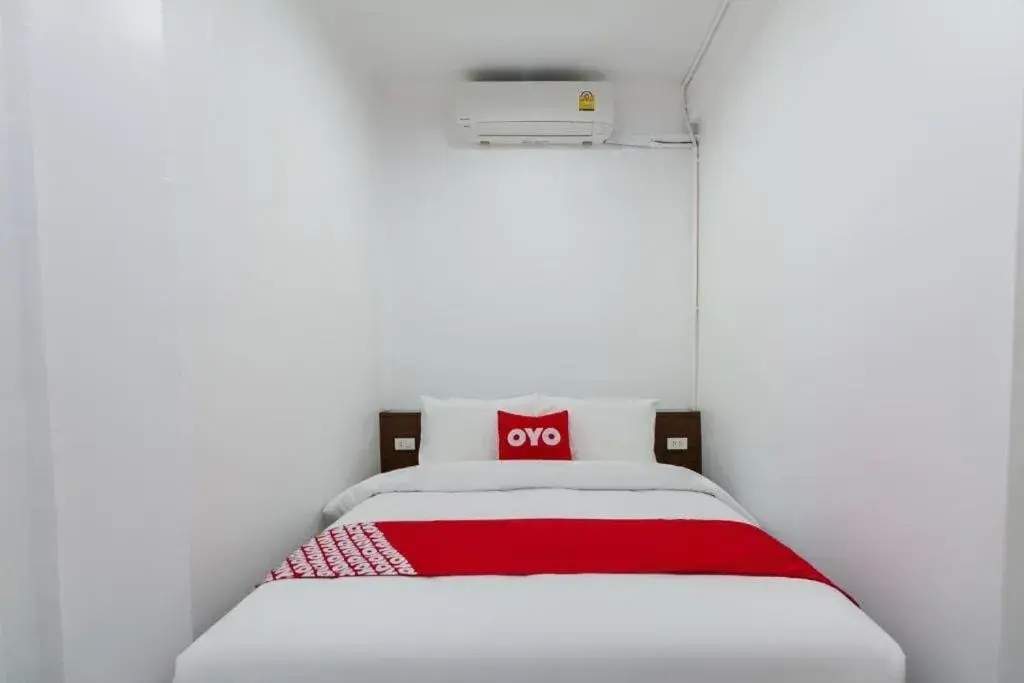 Standard Double Room with Fan in Rama 3 Sunrise Hostel Standard Double Room with Fan in Rama 3 Sunrise Hostel