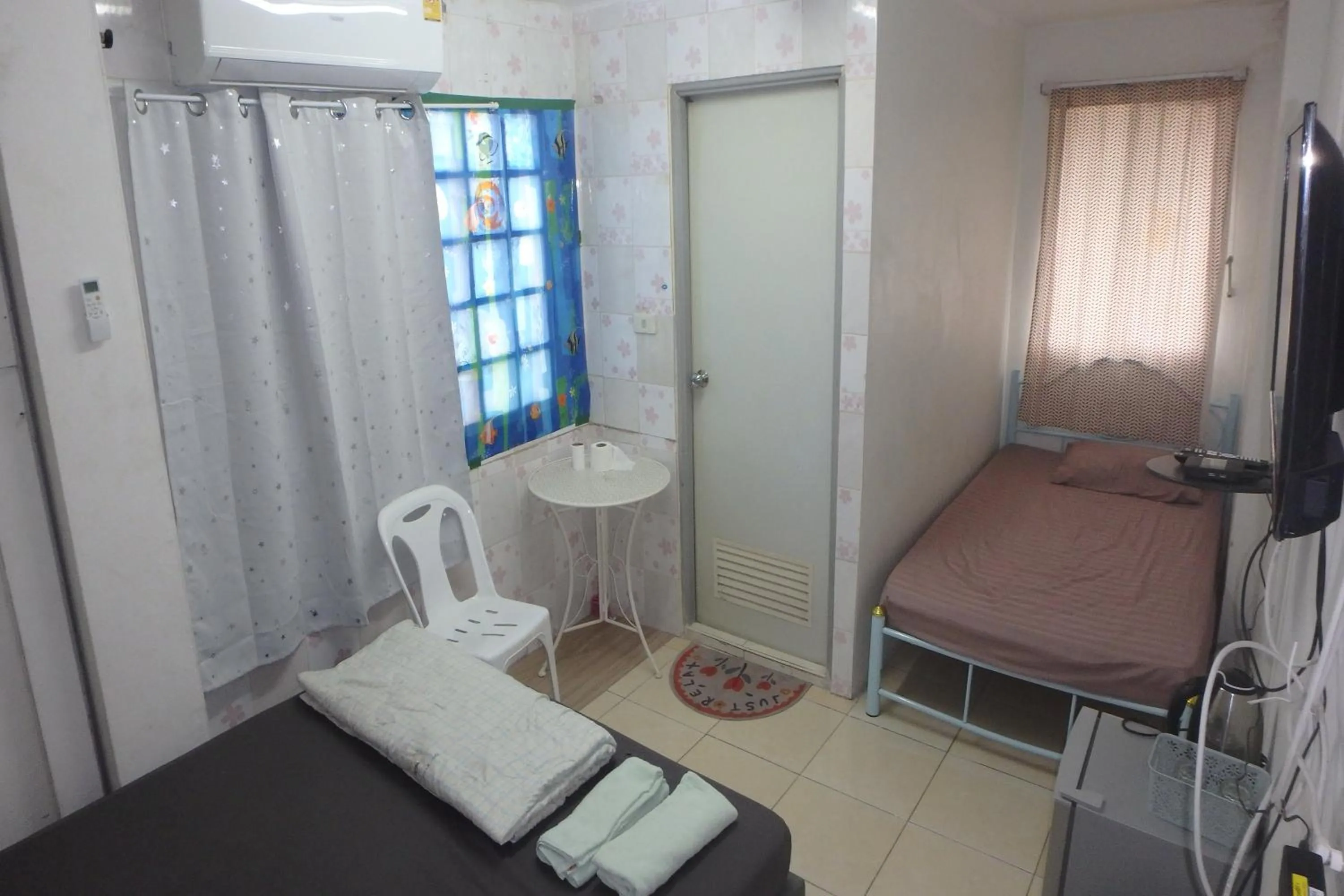 Photo of the whole room in Rama 3 Sunrise Hostel