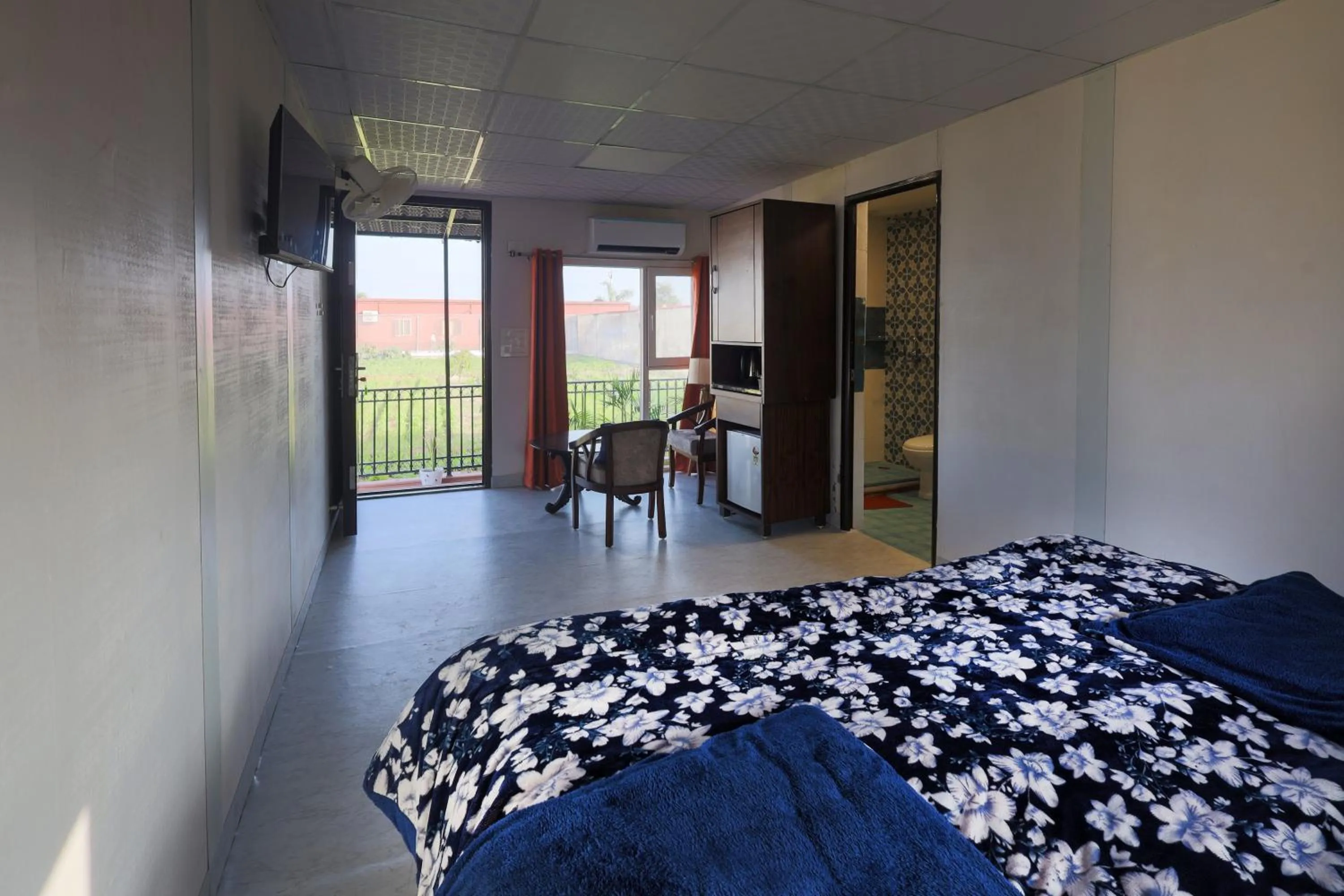 Bed in InnBox Farmstay - Rajpura Punjab