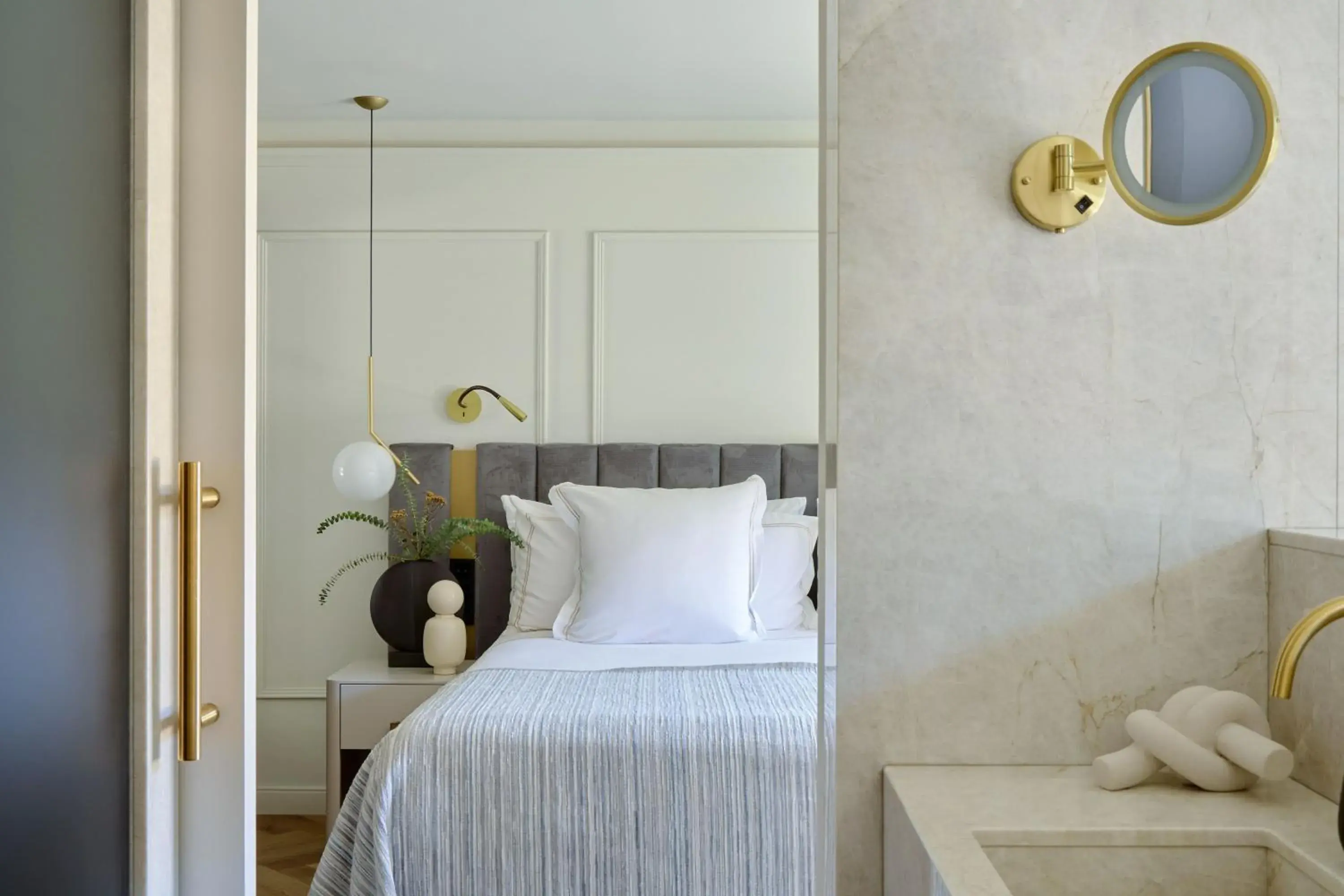 Bed in MiM Andorra Meliá Collection Bed in MiM Andorra Meliá Collection