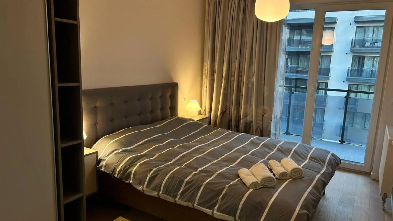 The Comfy Nest - Parking, King Size Bed, Smart TV