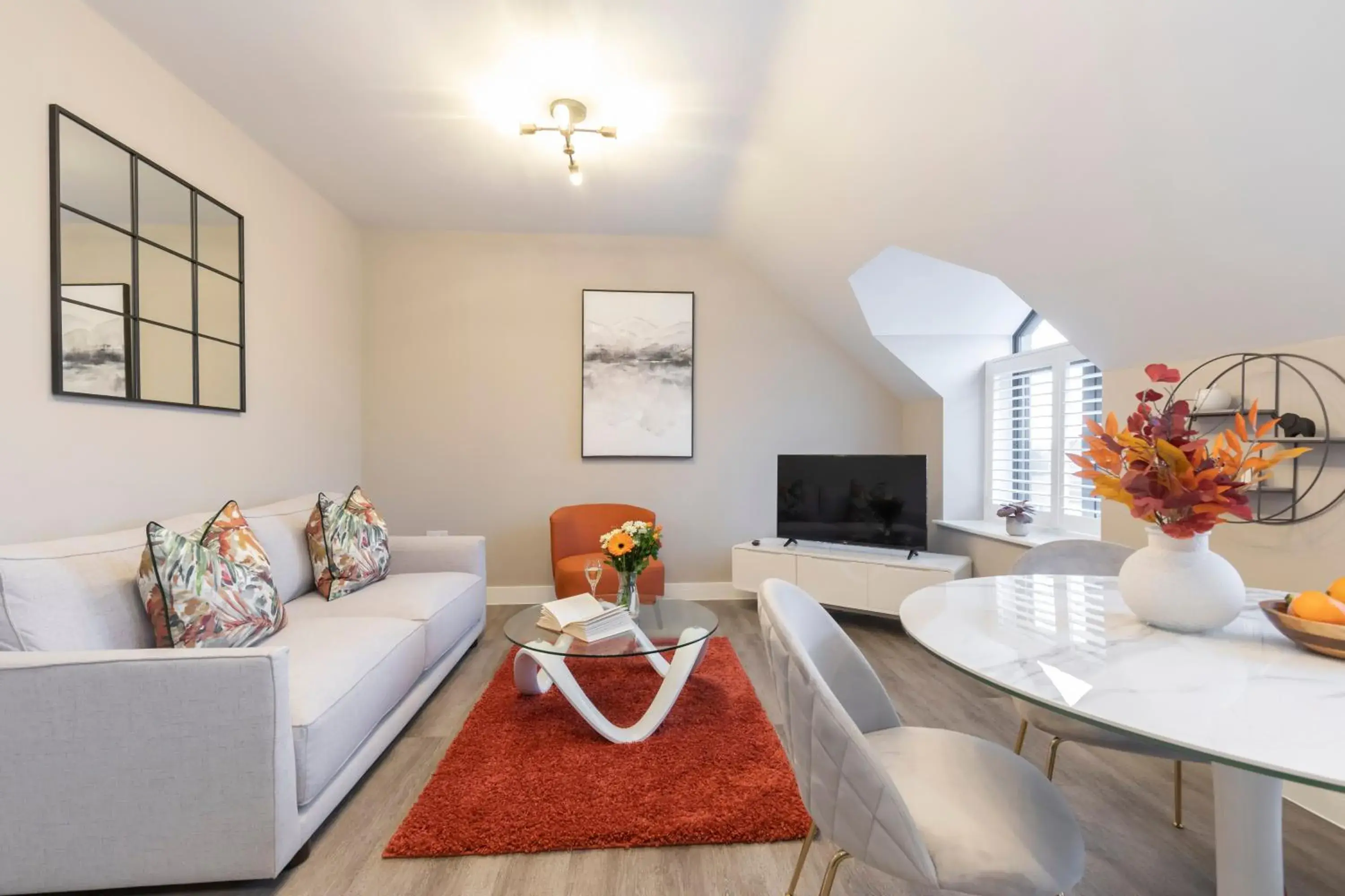 Elliot Oliver - Stylish Loft Style Two Bedroom Apartment With Parking Elliot Oliver - Stylish Loft Style Two Bedroom Apartment With Parking