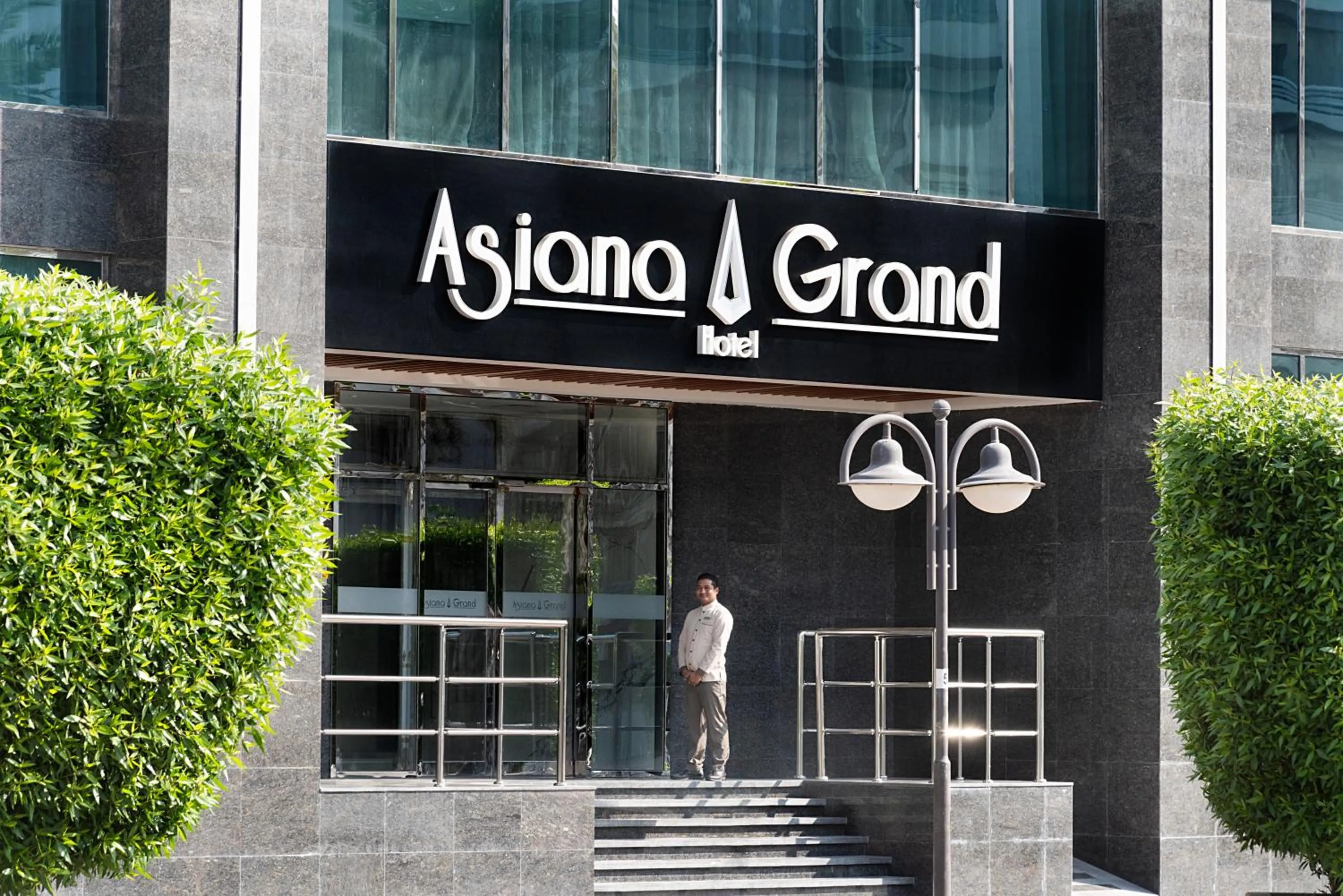 Facade/entrance in Asiana Grand Hotel