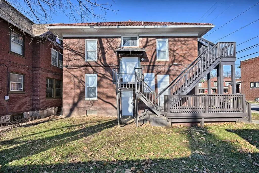 Suites on Seneca - Lovely 2 Bed 1 Bath Apartment