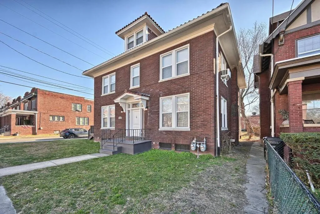 Suites on Seneca - Lovely 2 Bed 1 Bath Apartment