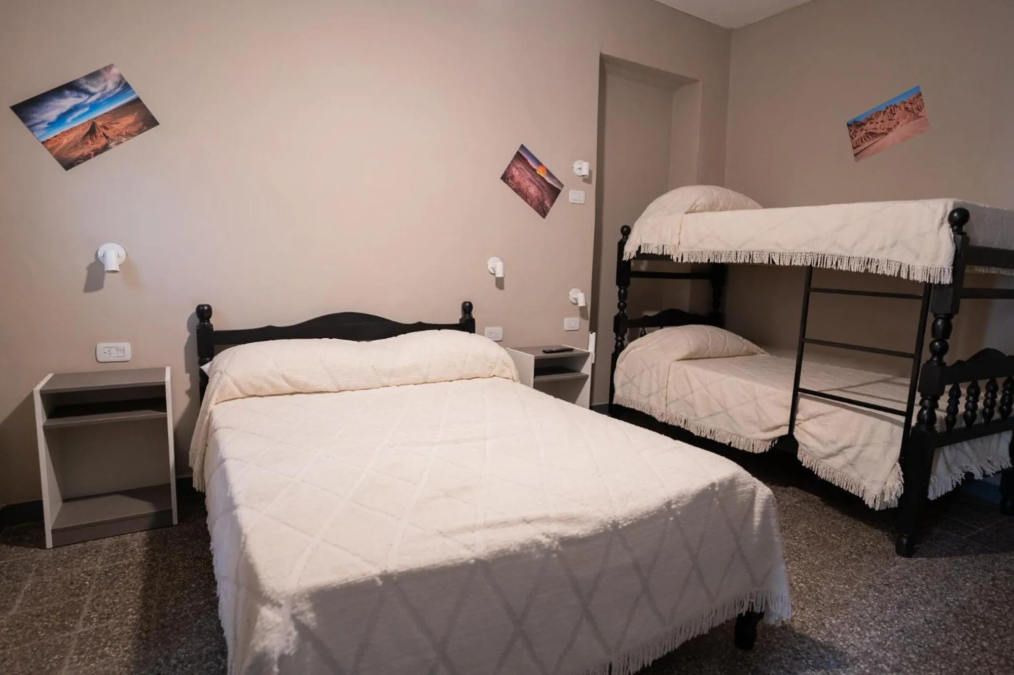 Bed in Hostel Marilian