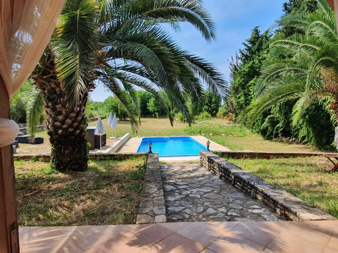 House Andrea with pool