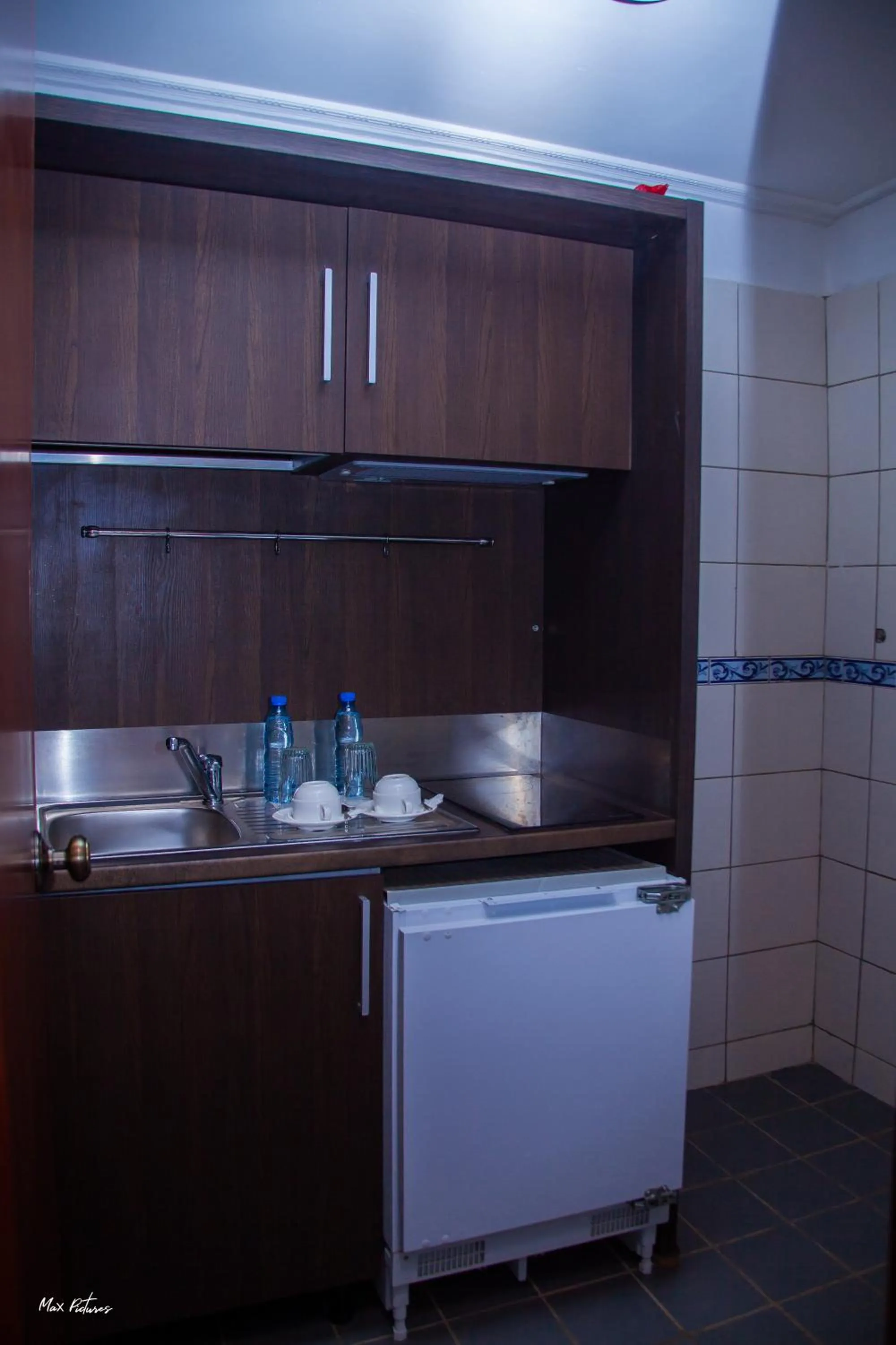 kitchen in New Heaven Hôtel