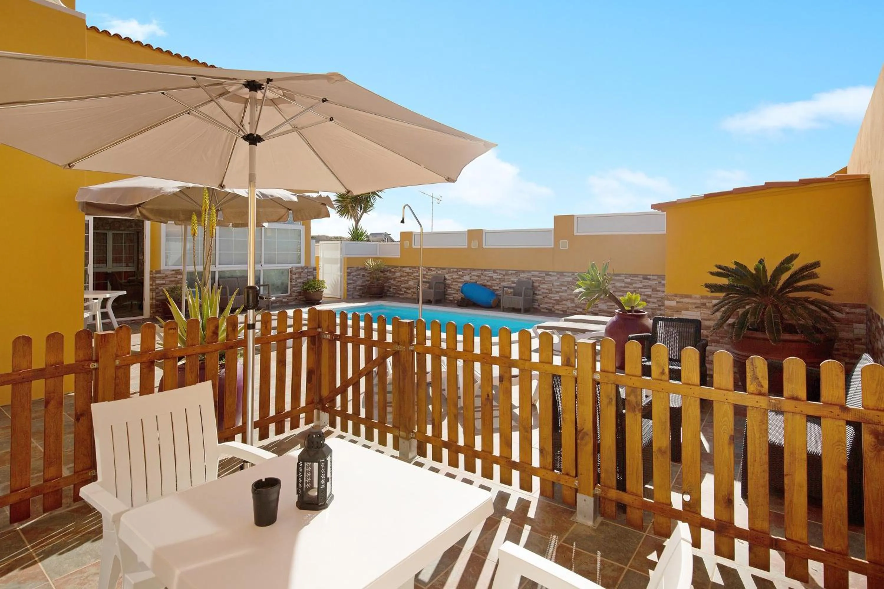 Property building in Casa Paco 1