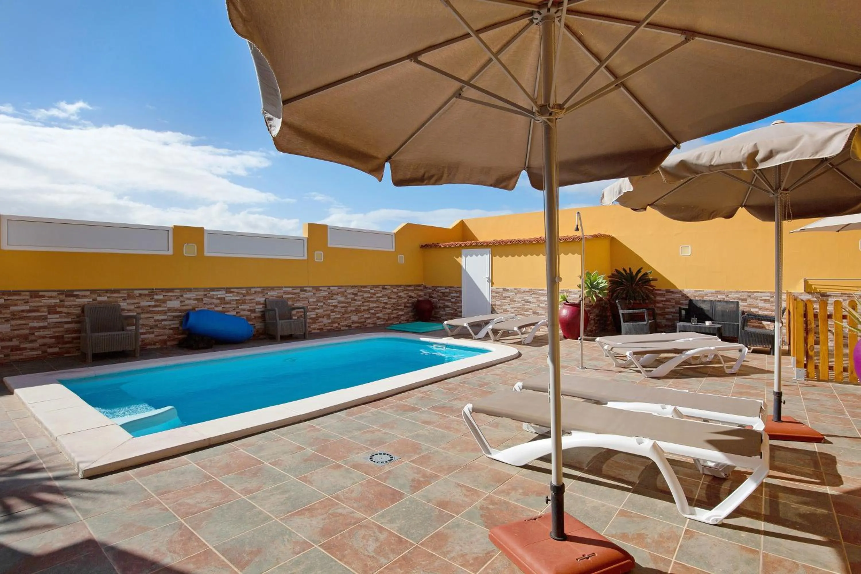 Property building in Casa Paco 2