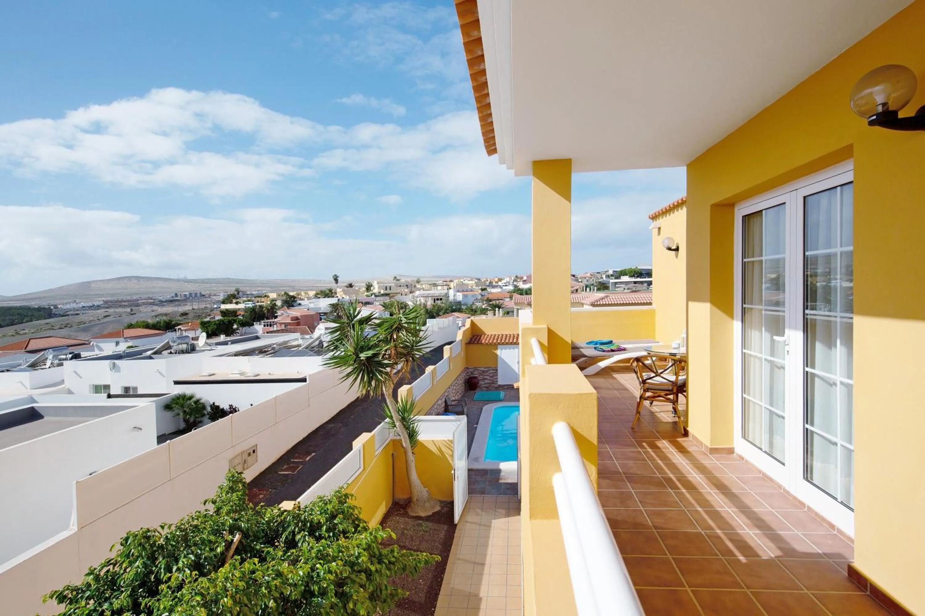 Property building in Casa Paco 3